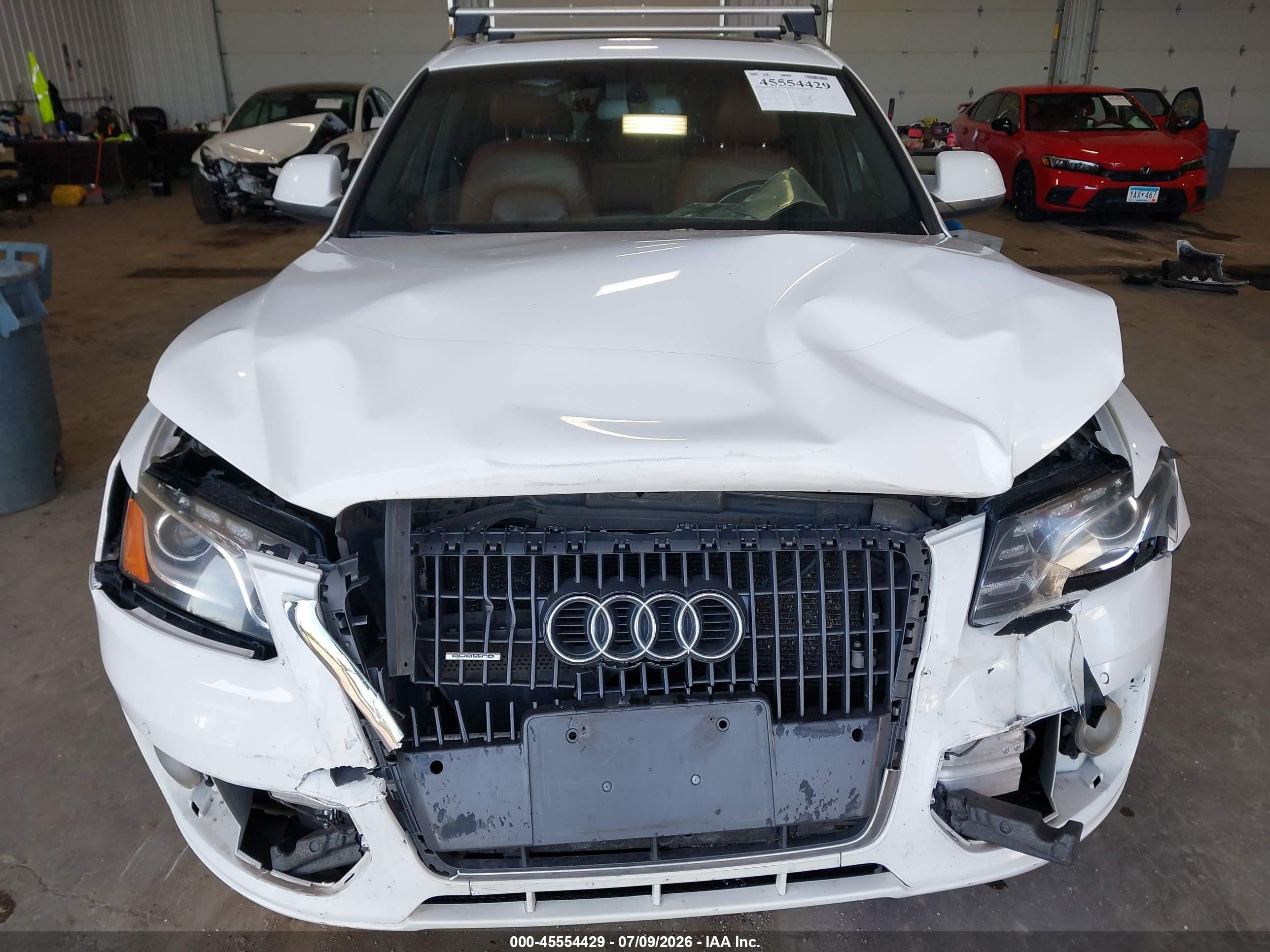 2011 Audi Q5 2.0t Premium White vin: WA1LFAFP3BA052378