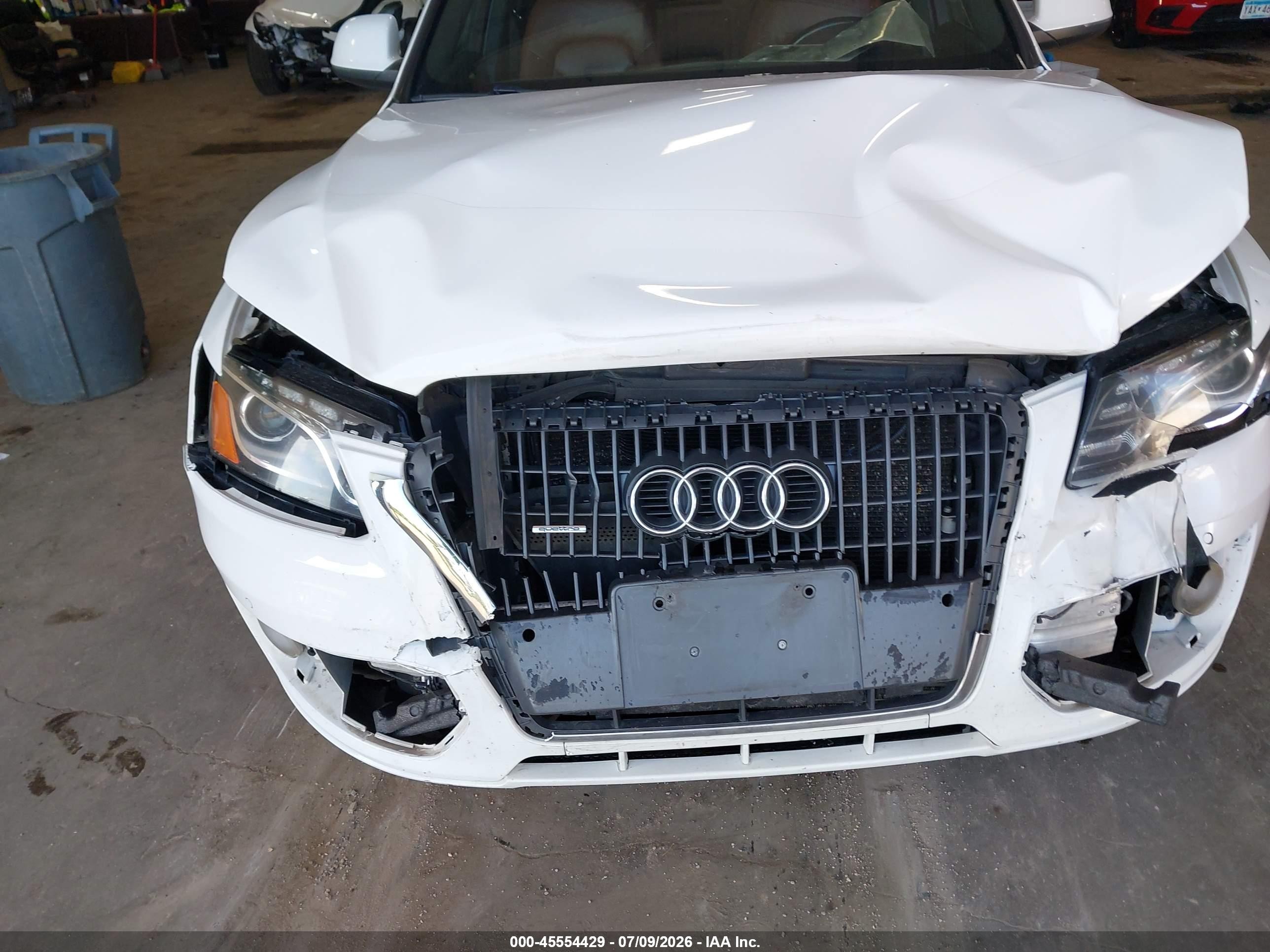 2011 Audi Q5 2.0t Premium White vin: WA1LFAFP3BA052378