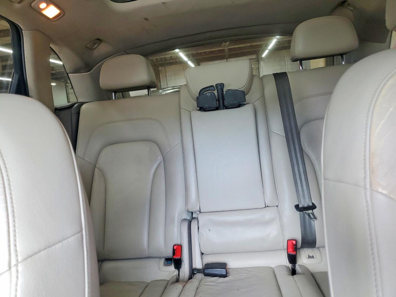 2011 Audi Q5 Premium Plus White vin: WA1LFAFP3BA113728