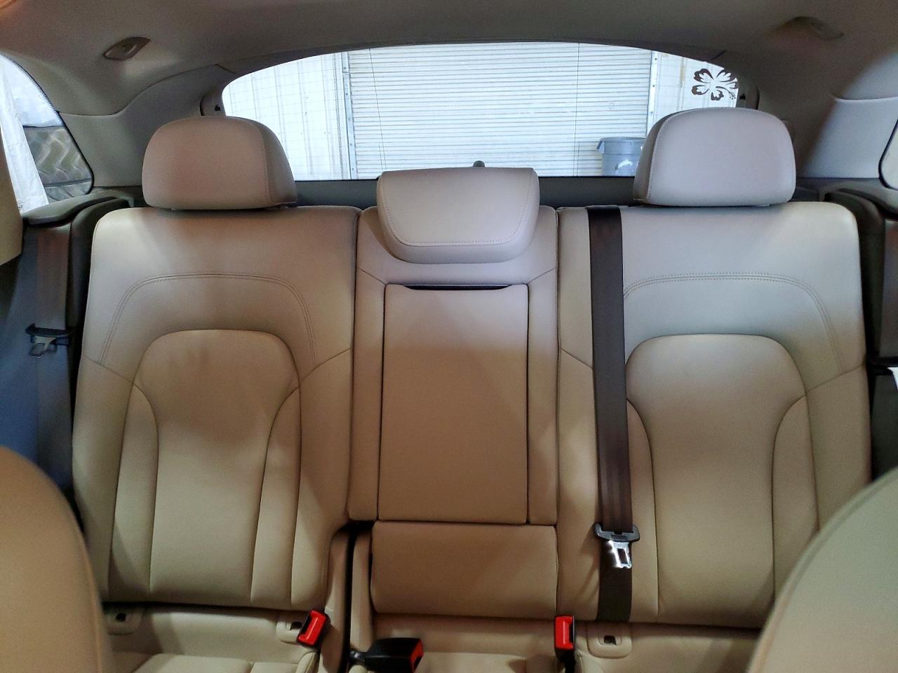 2012 Audi Q5 Premium Plus White vin: WA1LFAFP3CA001979