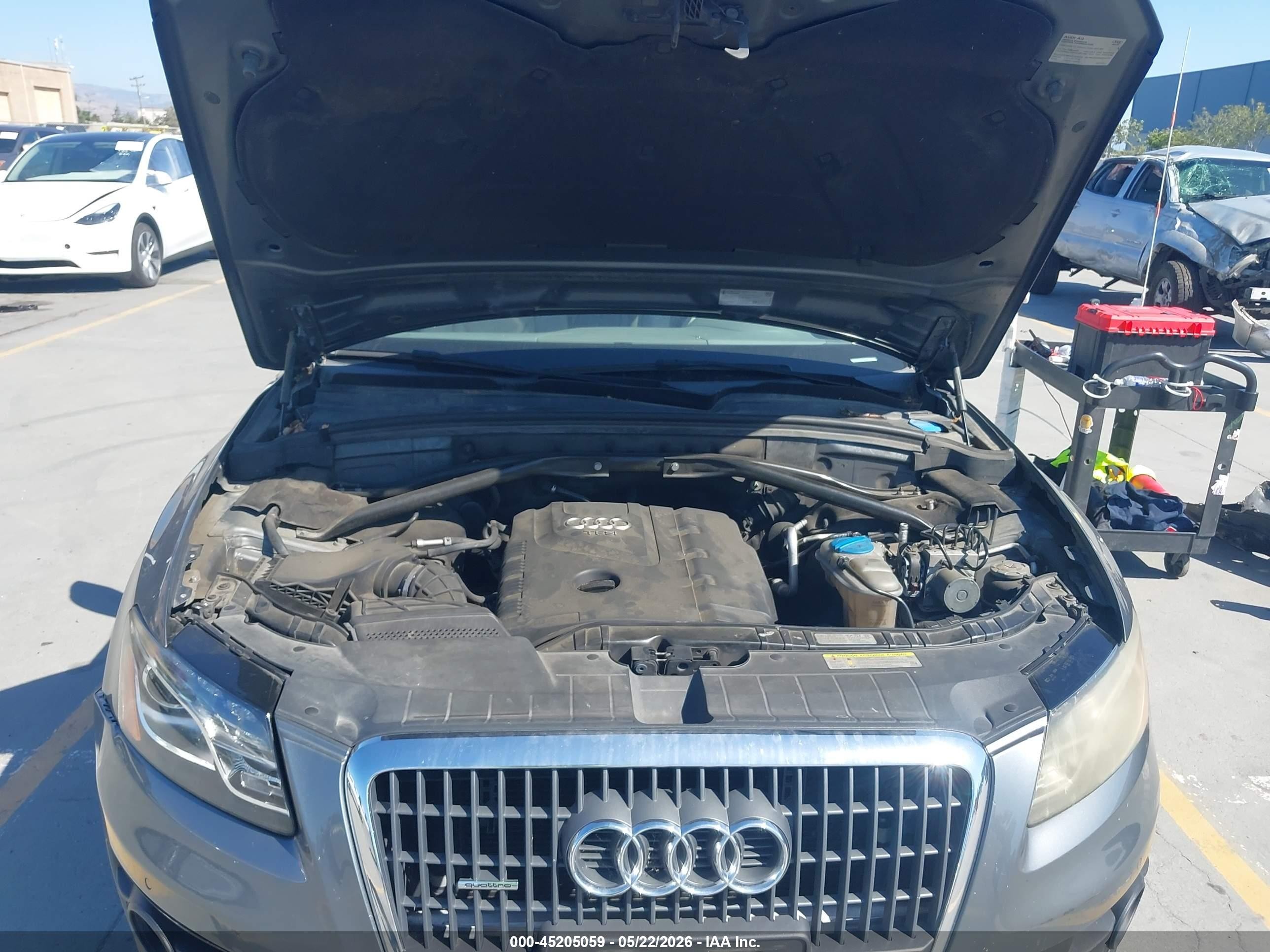 2012 Audi Q5 2.0t Premium Blue vin: WA1LFAFP3CA011363