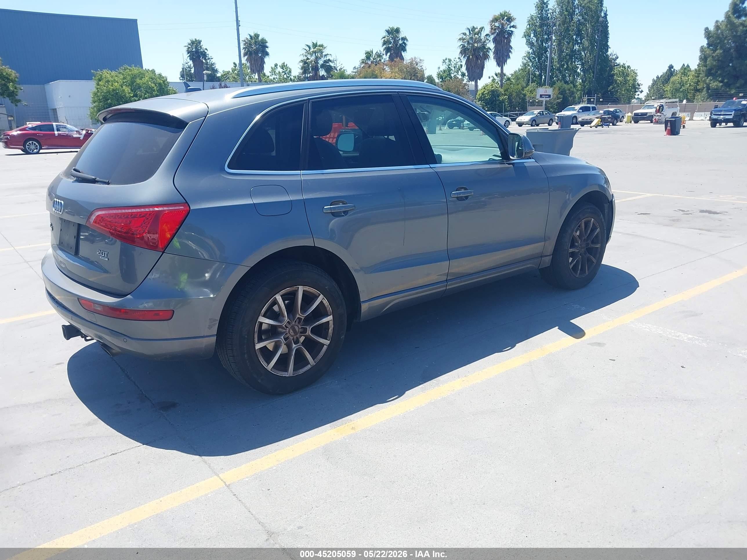 2012 Audi Q5 2.0t Premium Blue vin: WA1LFAFP3CA011363