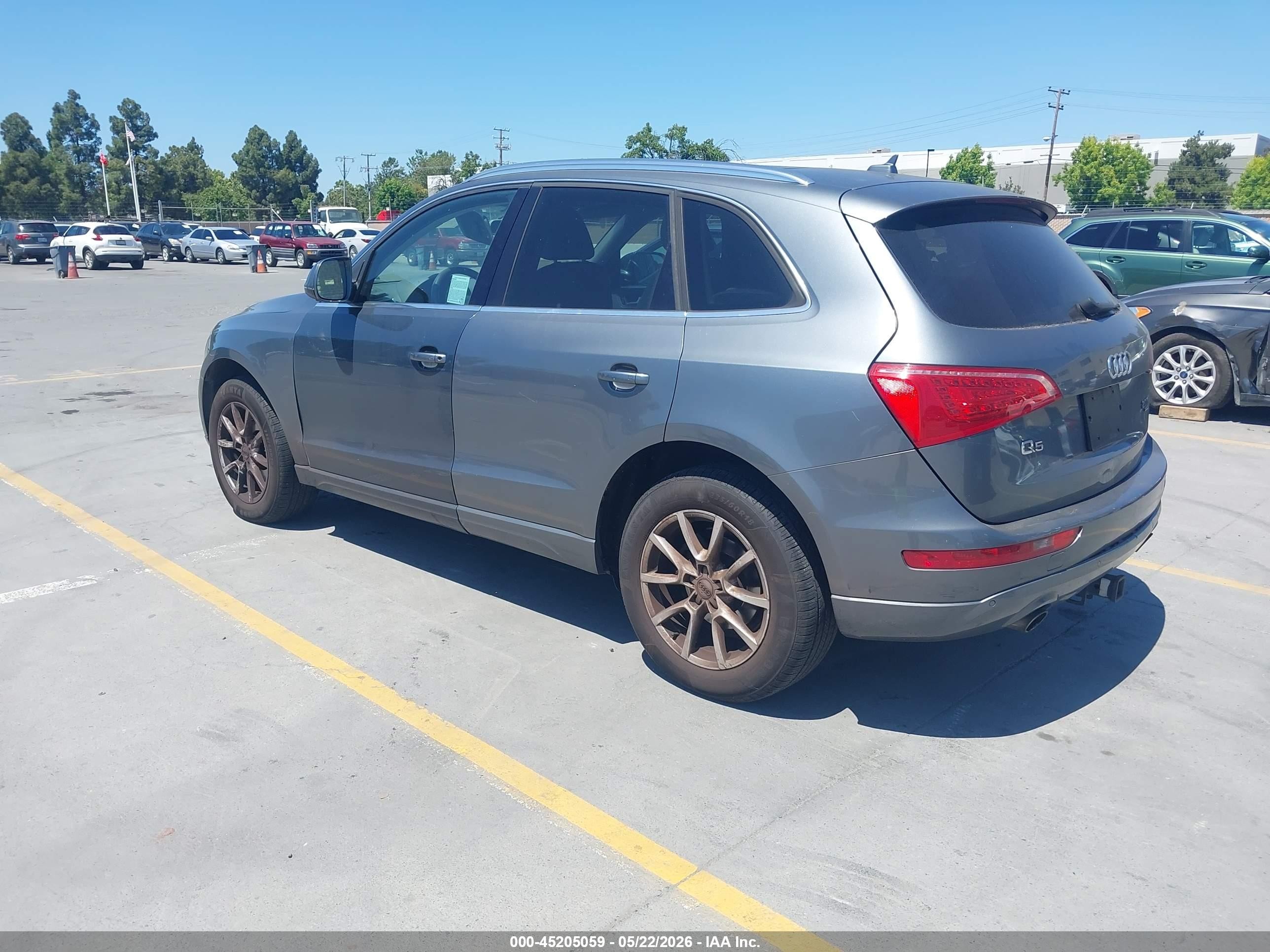 2012 Audi Q5 2.0t Premium Blue vin: WA1LFAFP3CA011363