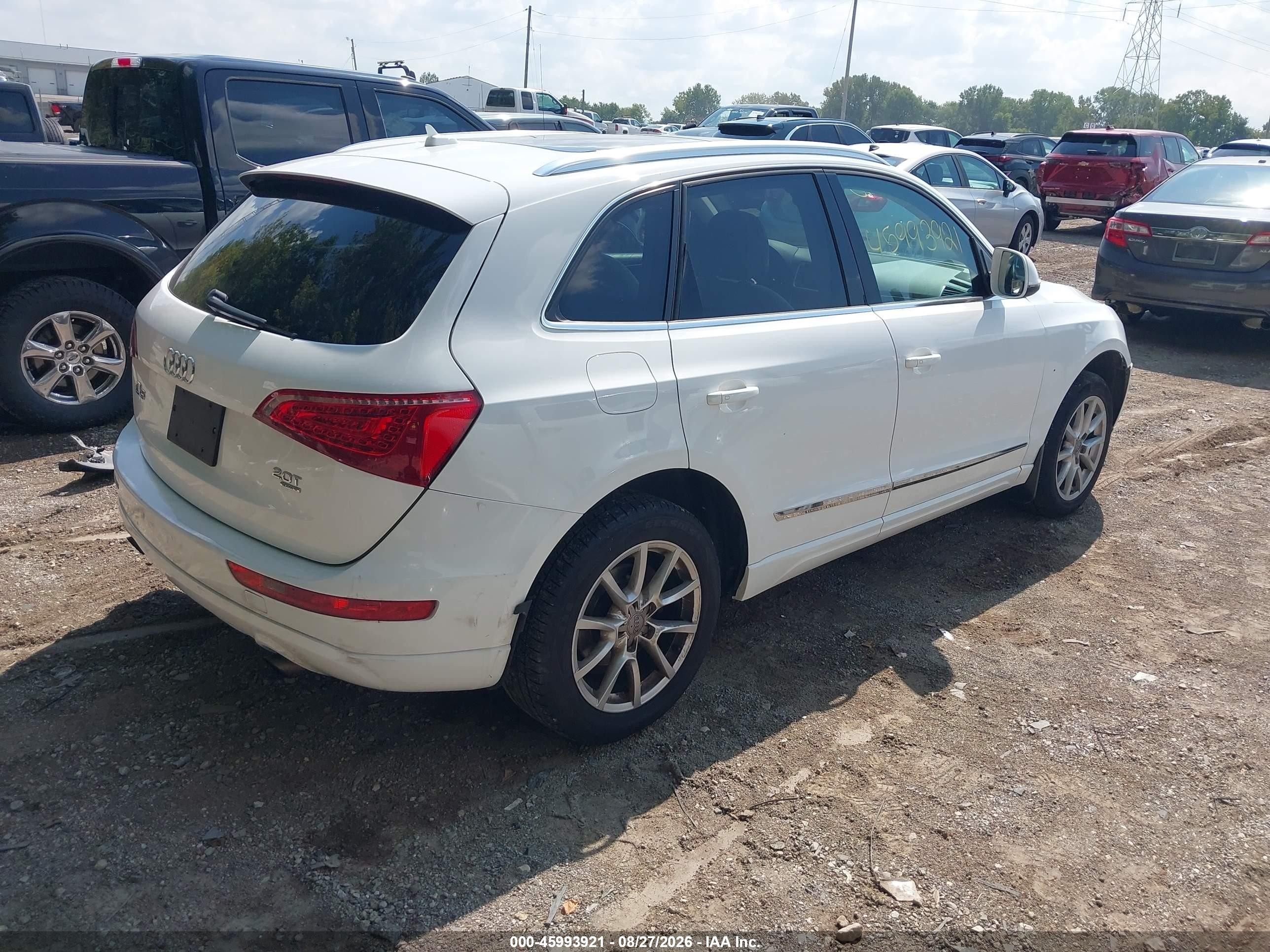 2012 Audi Q5 2.0t Premium Белый vin: WA1LFAFP3CA040538