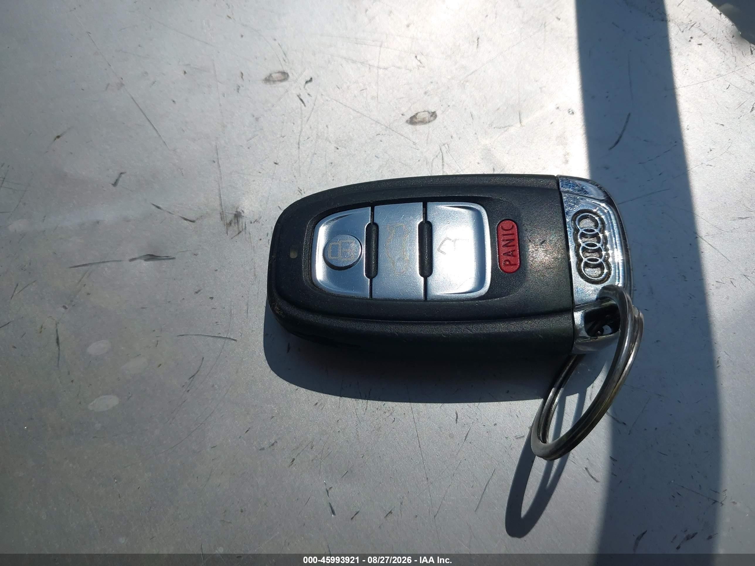 2012 Audi Q5 2.0t Premium Белый vin: WA1LFAFP3CA040538