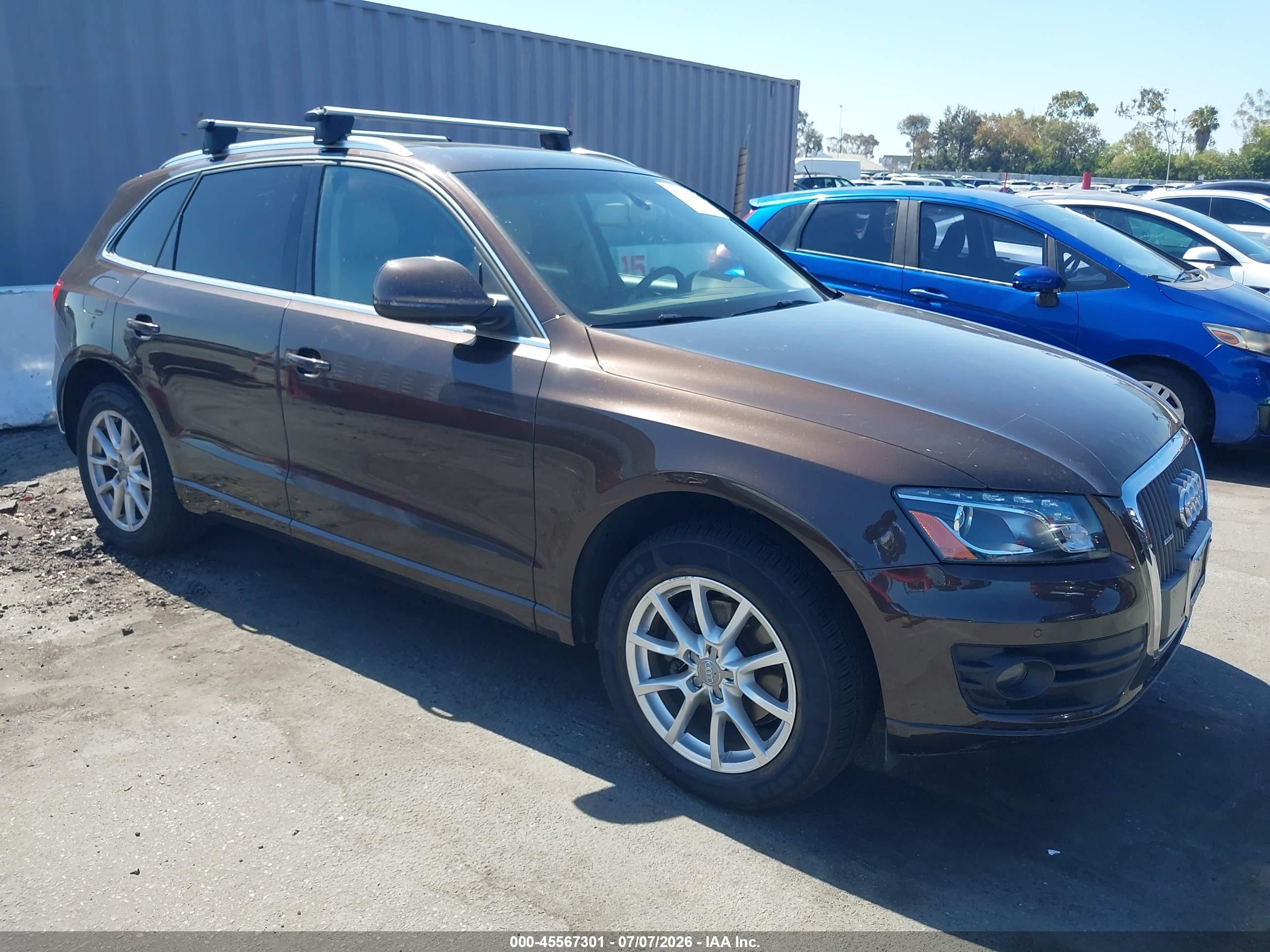 2012 Audi Q5 2.0t Premium Brown vin: WA1LFAFP3CA041804