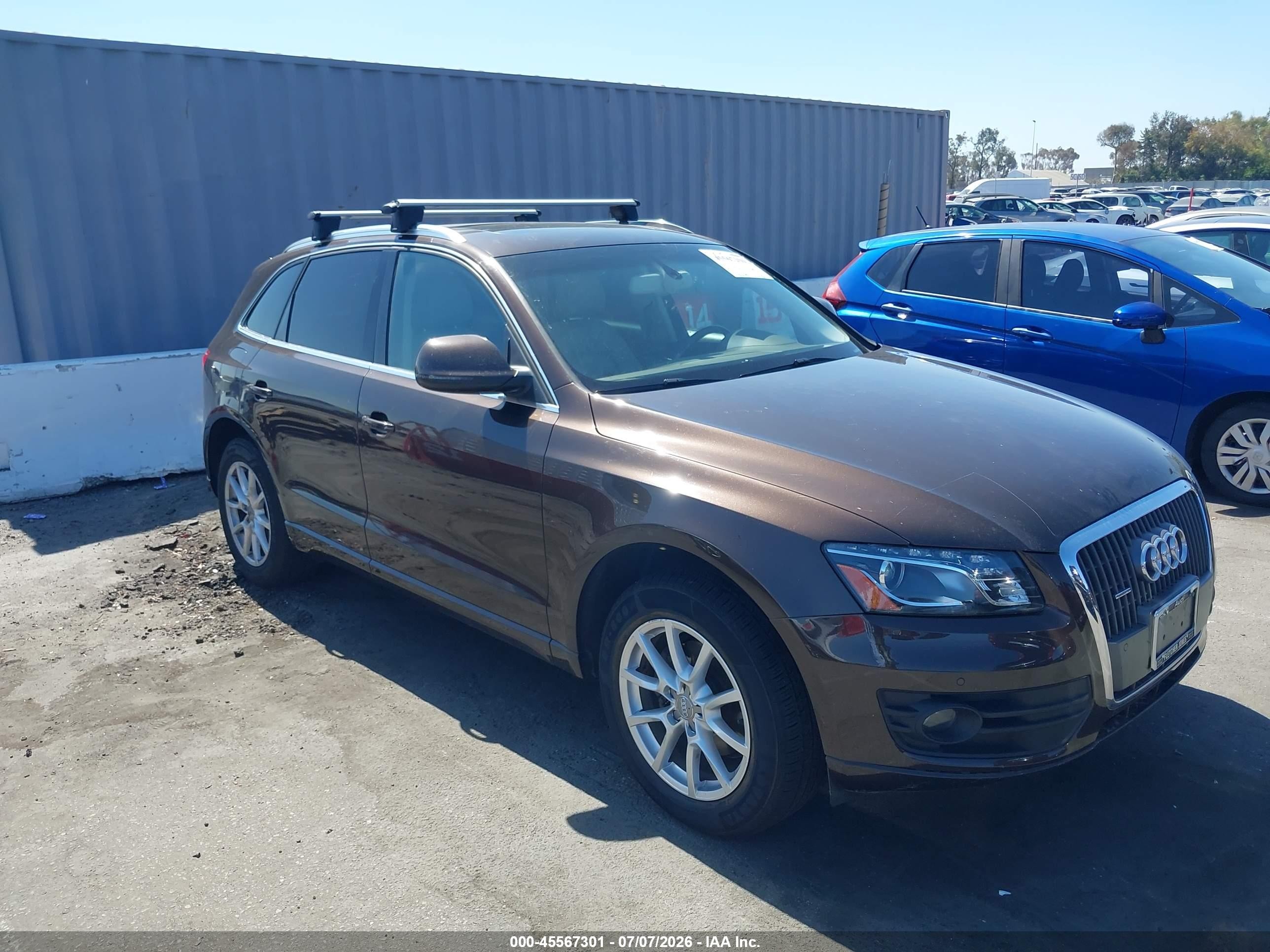 2012 Audi Q5 2.0t Premium Brown vin: WA1LFAFP3CA041804