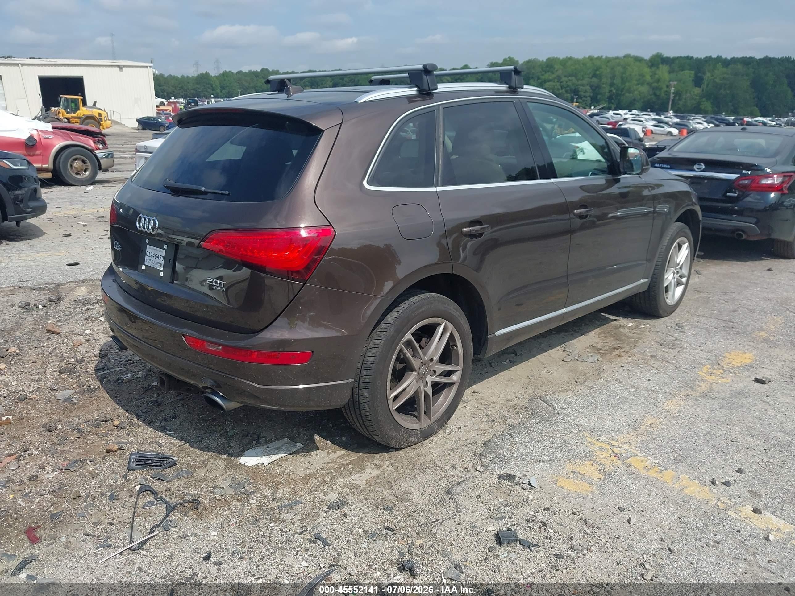 2013 Audi Q5 2.0t Premium Коричневый vin: WA1LFAFP3DA025040
