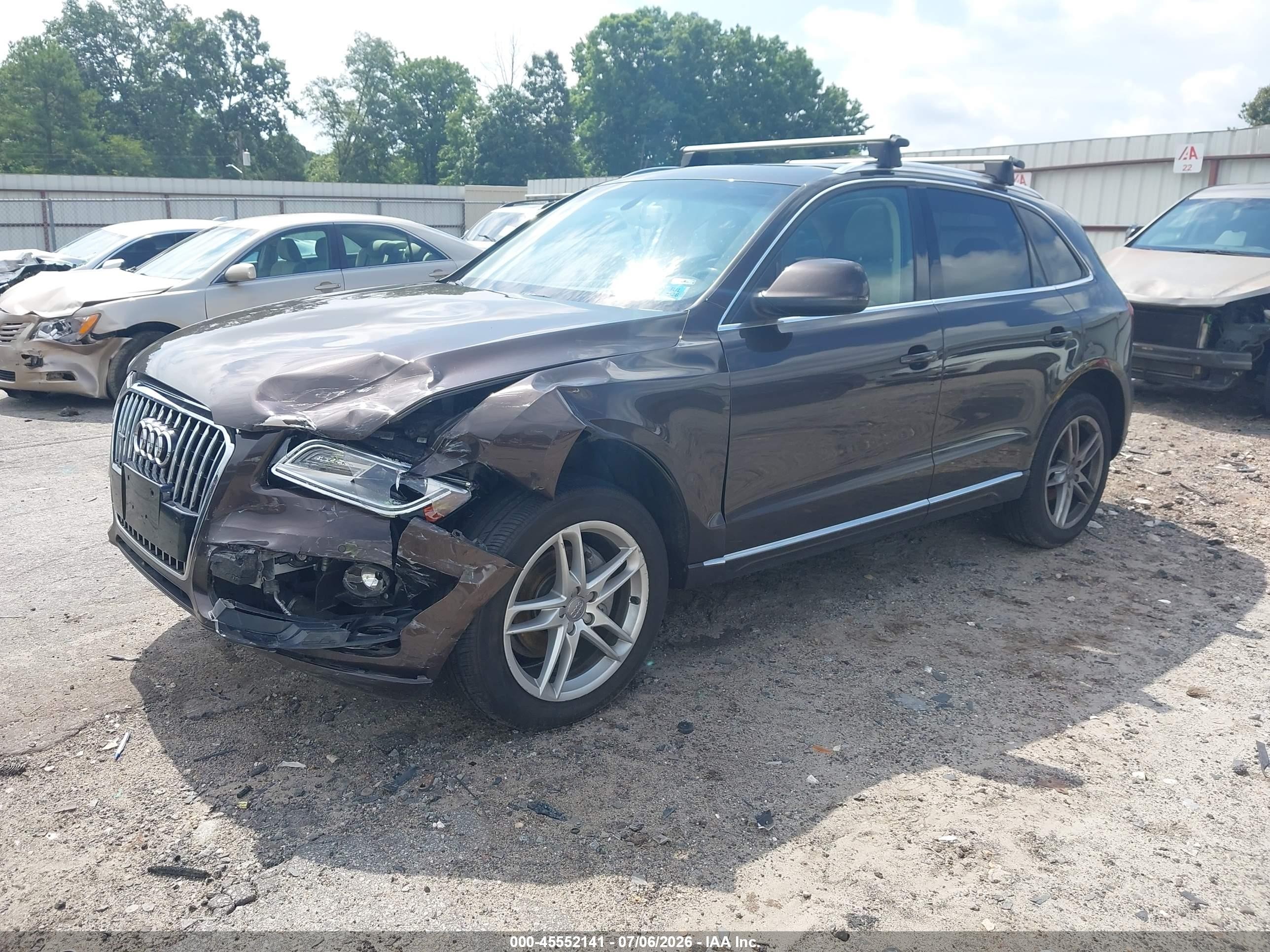 2013 Audi Q5 2.0t Premium Коричневый vin: WA1LFAFP3DA025040