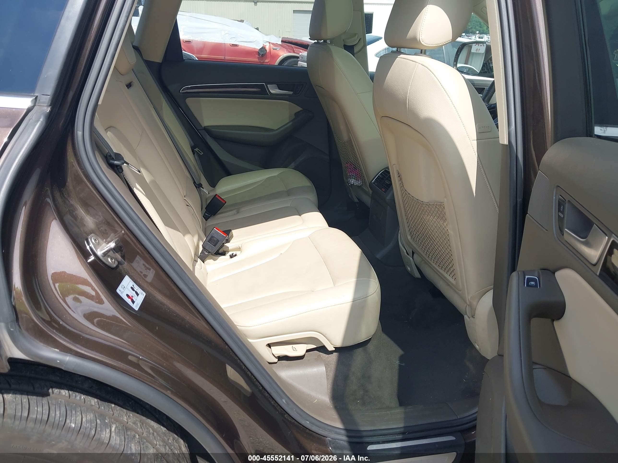 2013 Audi Q5 2.0t Premium Коричневый vin: WA1LFAFP3DA025040