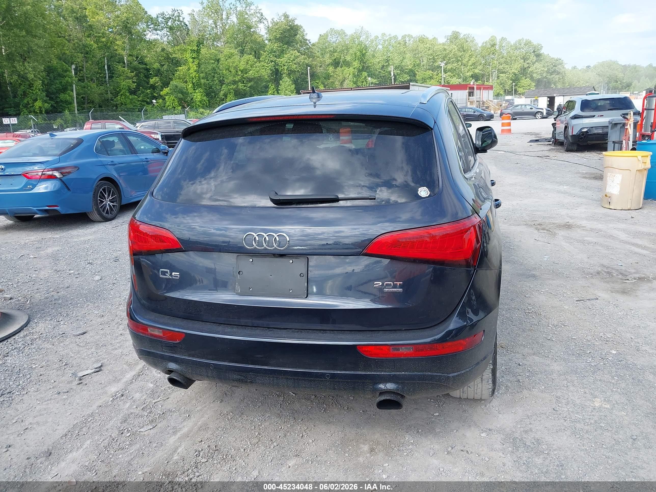2014 Audi Q5 2.0t Premium Black vin: WA1LFAFP3EA027467