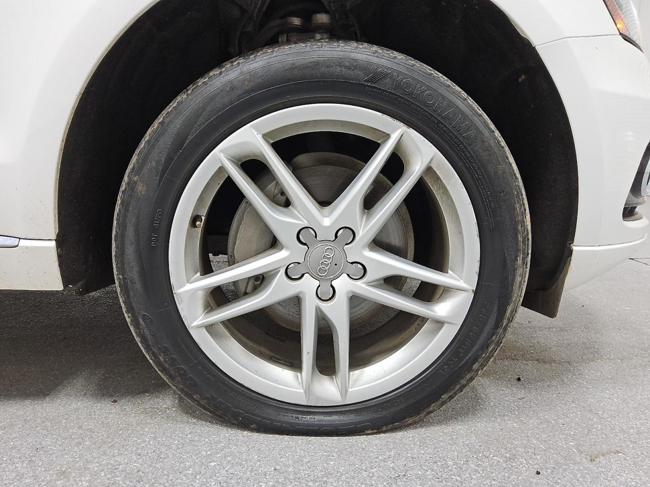2014 Audi Q5 Premium Plus White vin: WA1LFAFP3EA029090 Damage: Right Front Wheel, Curb Rash, 7 To 8 Inches