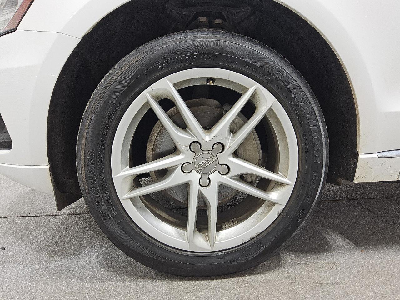 2014 Audi Q5 Premium Plus White vin: WA1LFAFP3EA029090 Damage: Left Front Wheel, Curb Rash, > 12 Inches