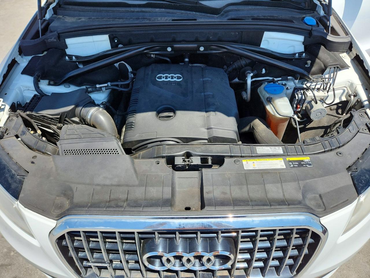 2014 Audi Q5 Premium Plus White vin: WA1LFAFP3EA039585