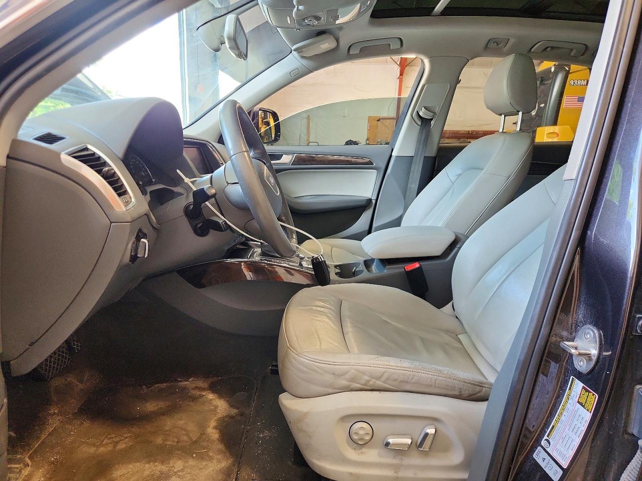 2014 Audi Q5 Premium Plus Gray vin: WA1LFAFP3EA047086