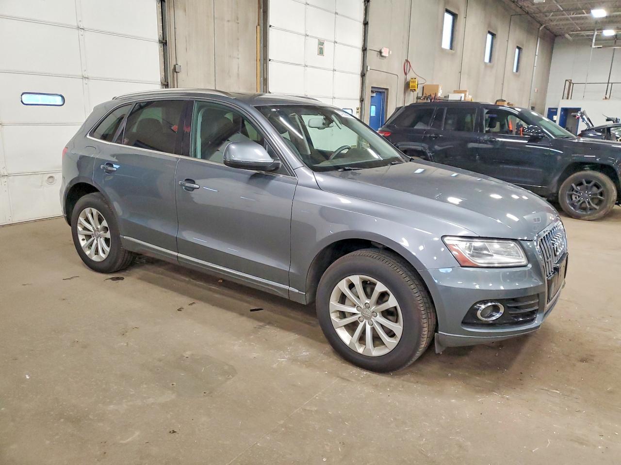 2014 Audi Q5 Premium Plus Gray vin: WA1LFAFP3EA074708