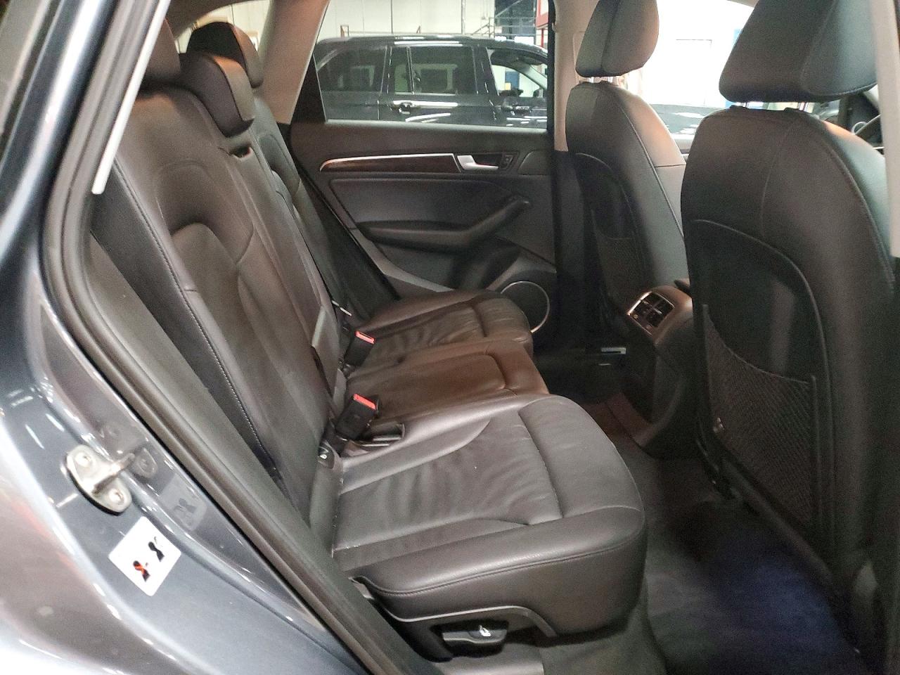 2014 Audi Q5 Premium Plus Gray vin: WA1LFAFP3EA074708