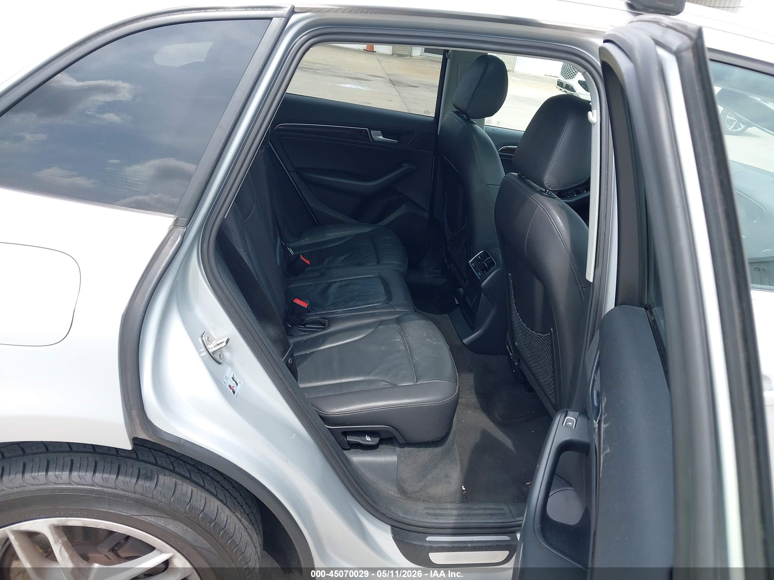 2014 Audi Q5 2.0t Premium Silver vin: WA1LFAFP3EA122160