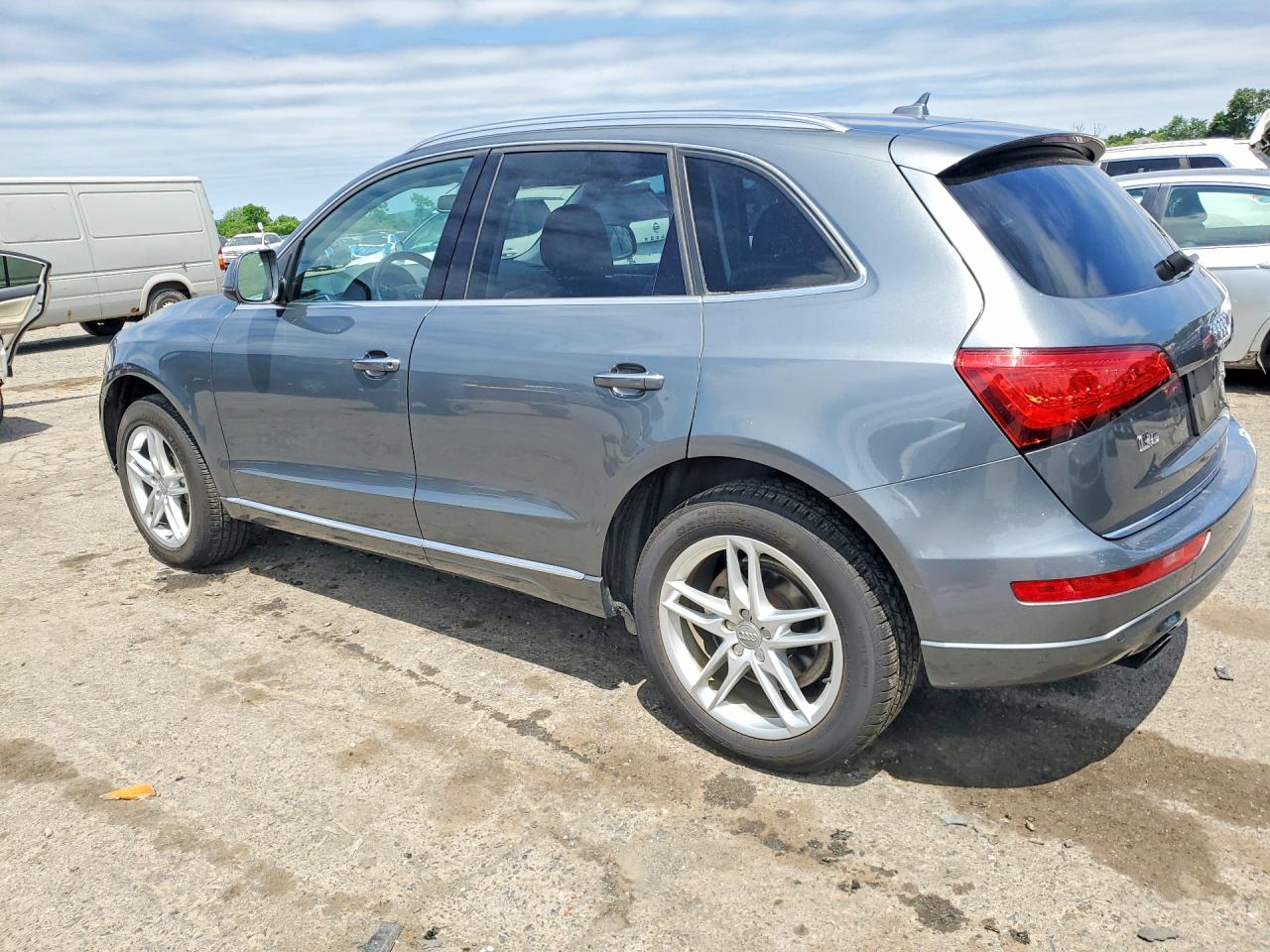 2015 Audi Q5 Premium Plus Gray vin: WA1LFAFP3FA058767
