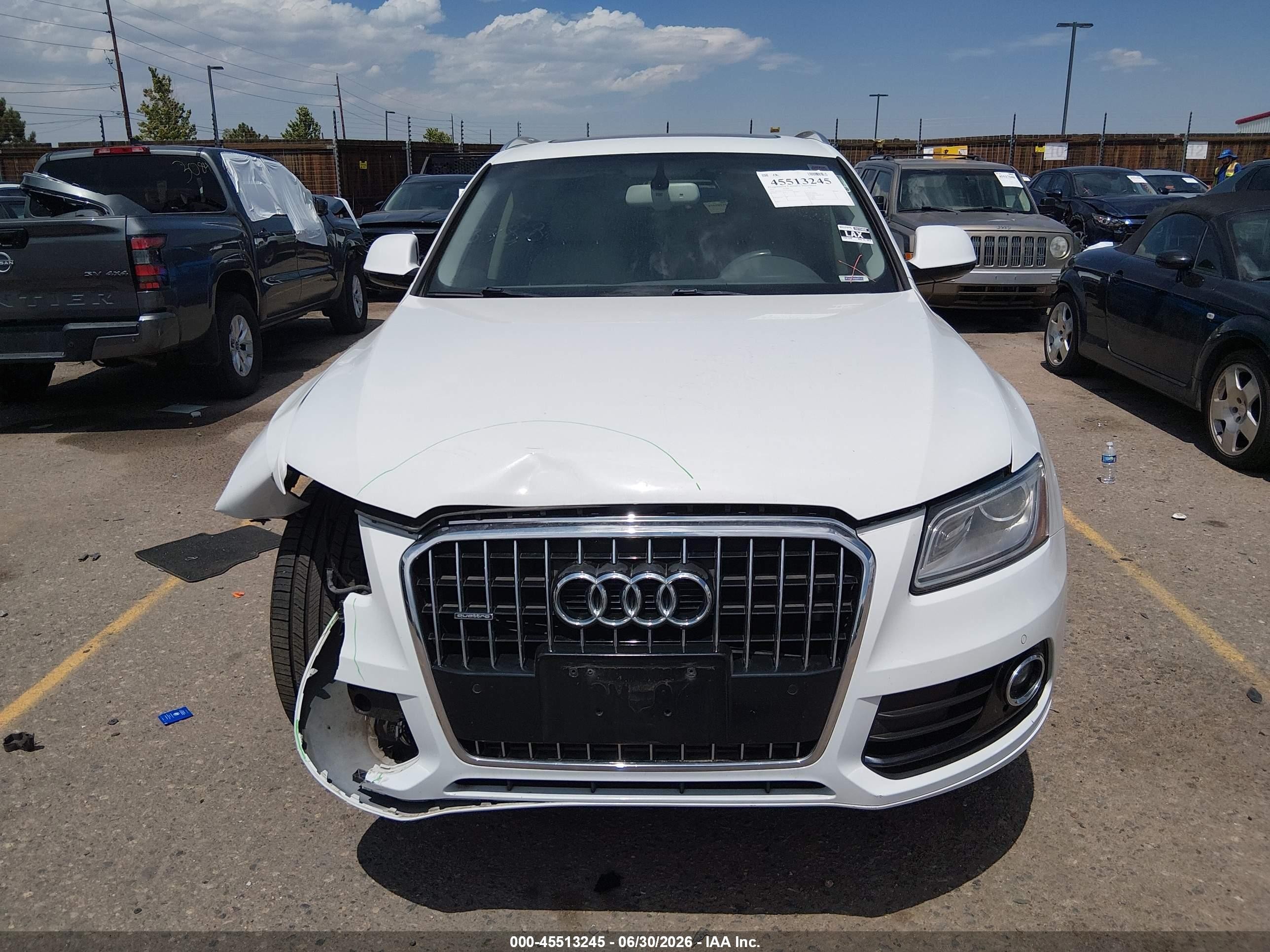 2015 Audi Q5 2.0t Premium Белый vin: WA1LFAFP3FA124606