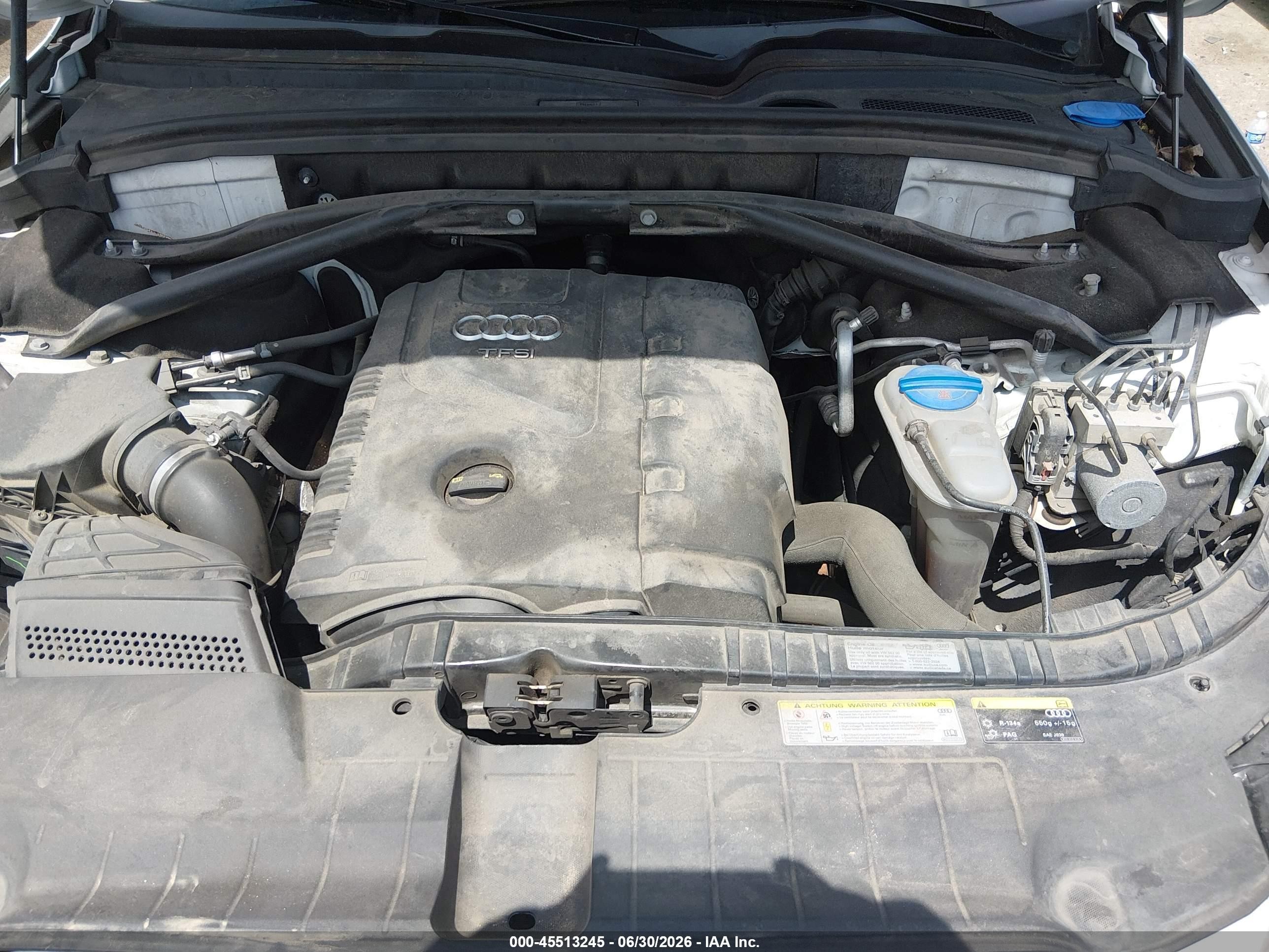 2015 Audi Q5 2.0t Premium Белый vin: WA1LFAFP3FA124606