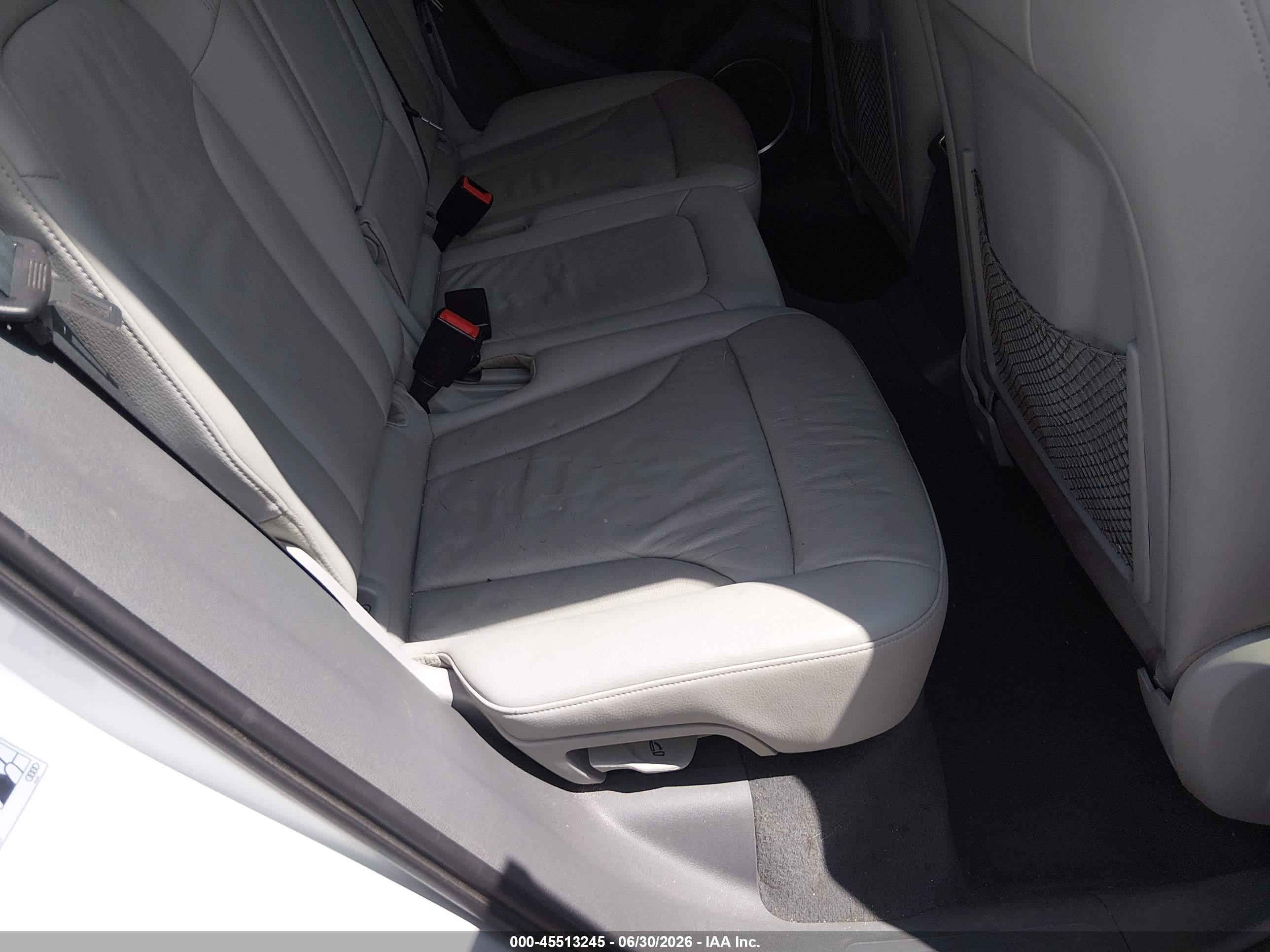 2015 Audi Q5 2.0t Premium Белый vin: WA1LFAFP3FA124606