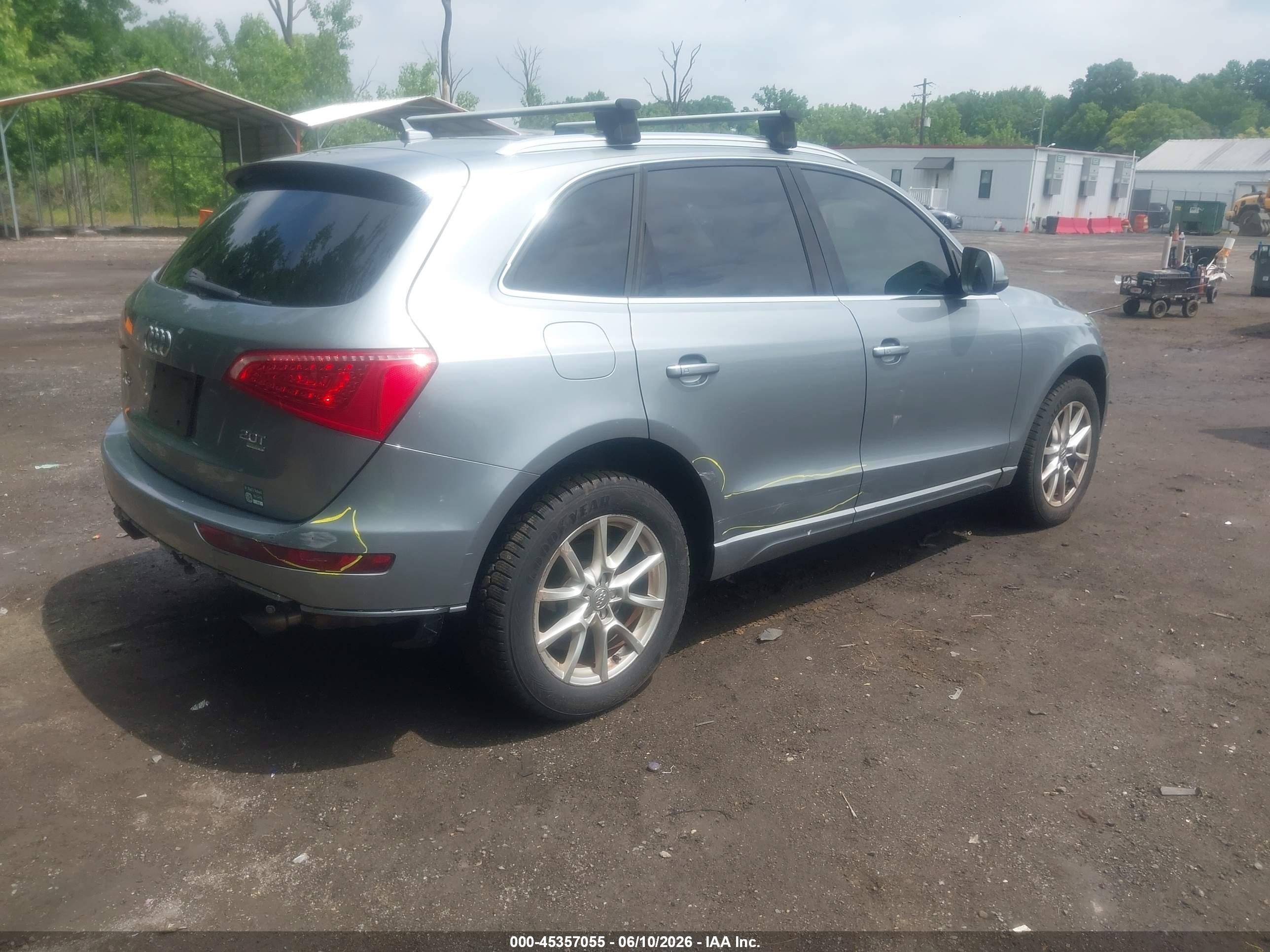 2011 Audi Q5 2.0t Premium Light Blue vin: WA1LFAFP4BA021494