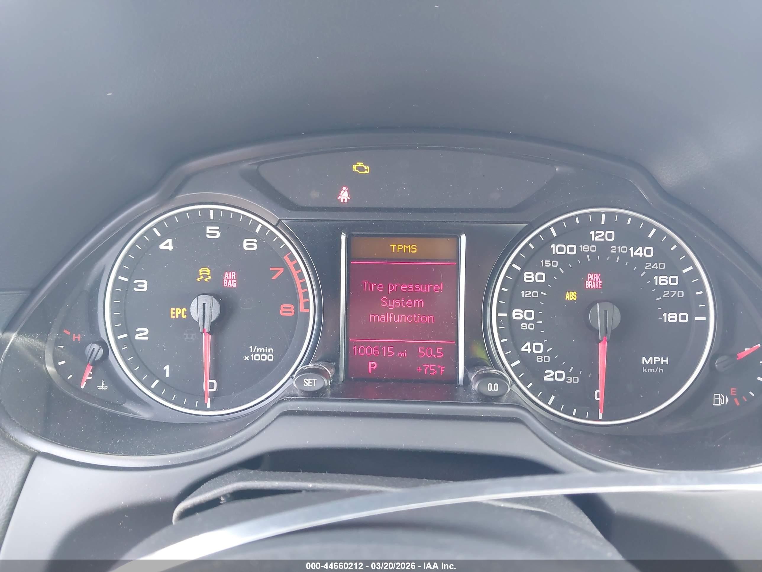 2011 Audi Q5 2.0t Premium Blue vin: WA1LFAFP4BA022841