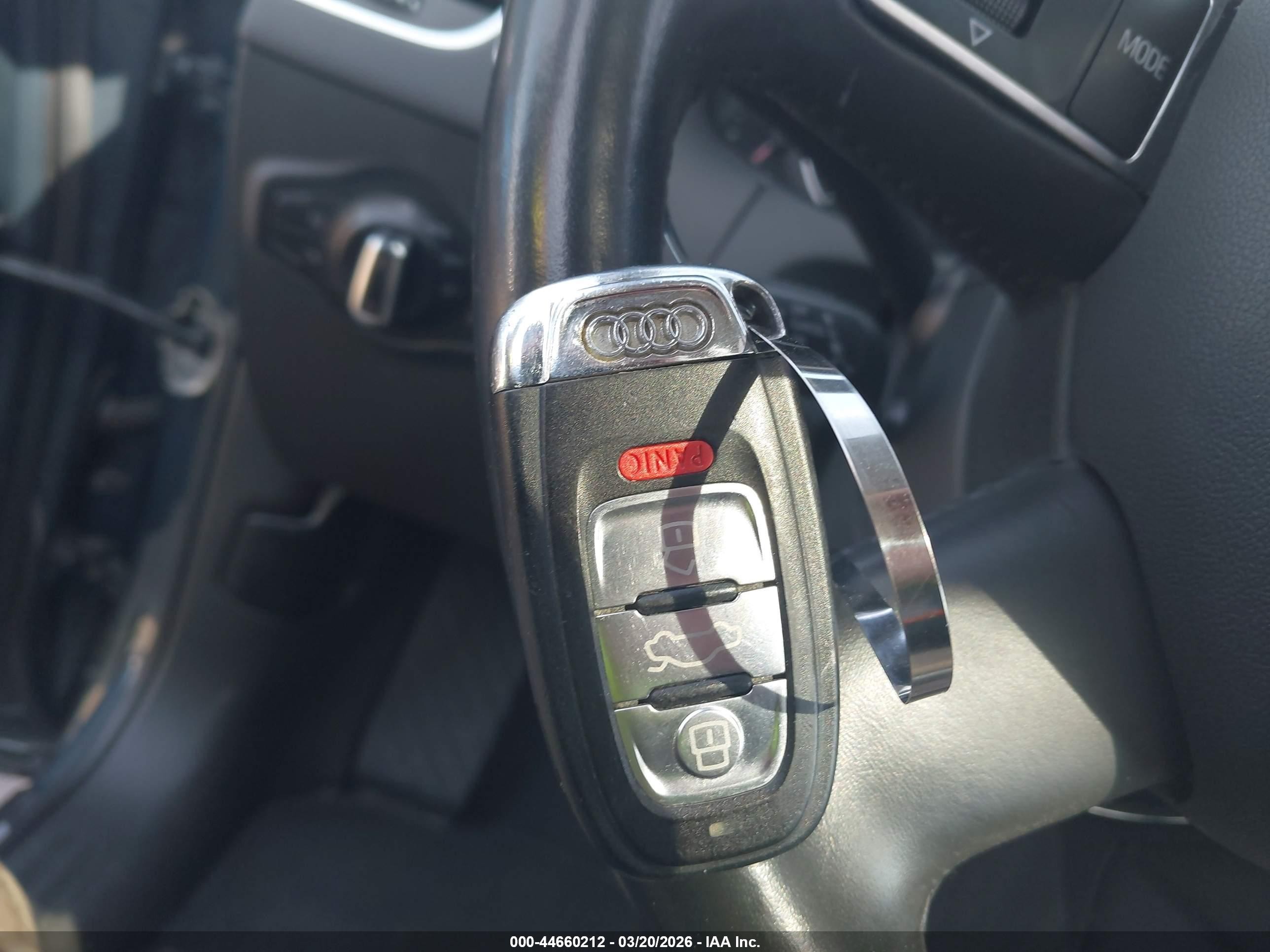2011 Audi Q5 2.0t Premium Blue vin: WA1LFAFP4BA022841