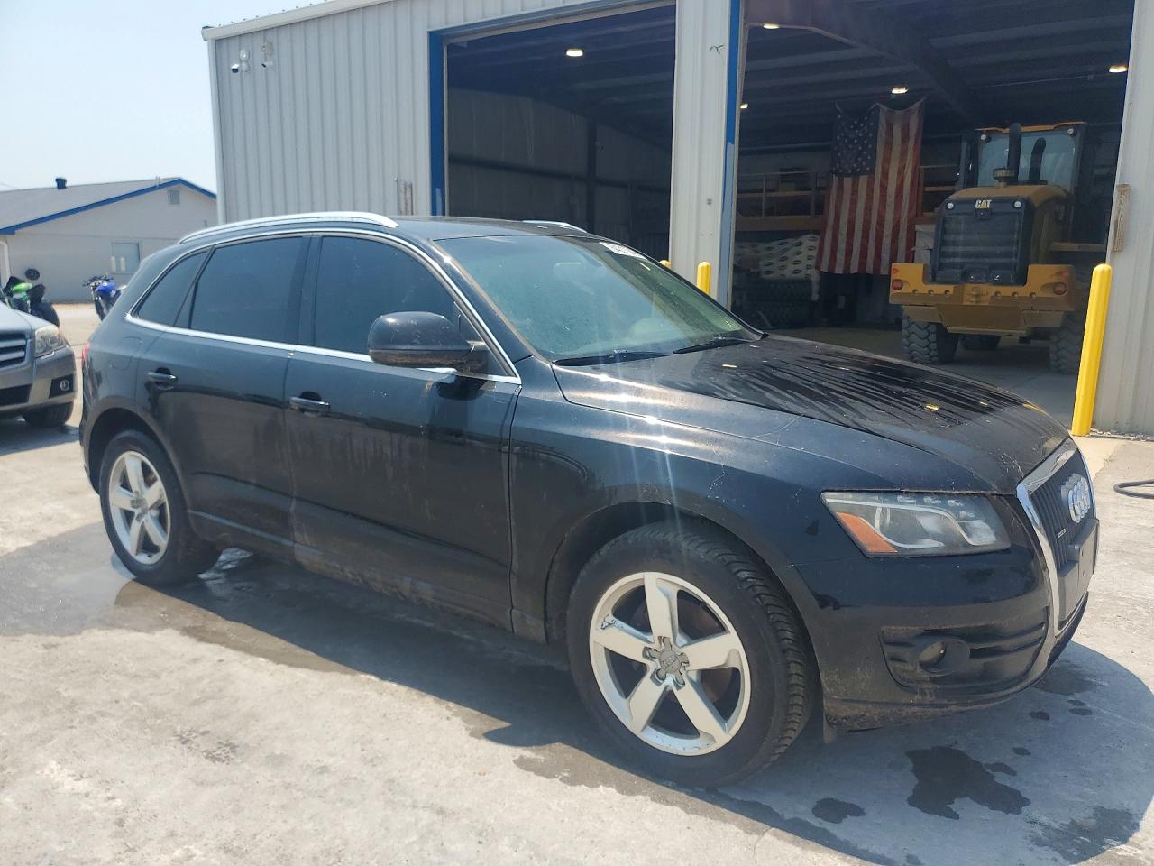 2011 Audi Q5 Premium Plus Черный vin: WA1LFAFP4BA058285