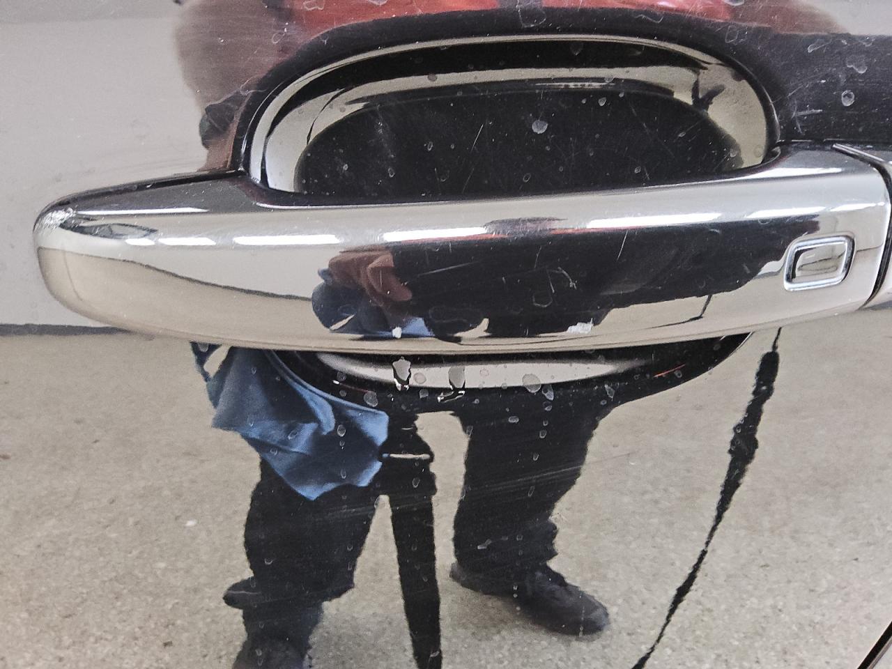 2011 Audi Q5 Premium Plus Black vin: WA1LFAFP4BA096812 Damage: Left Front Door, Light Scratch, 1 To 2 Inches