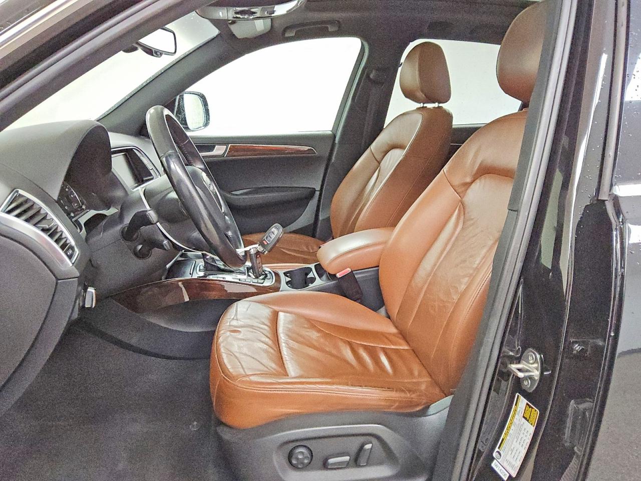 2011 Audi Q5 Premium Plus Black vin: WA1LFAFP4BA096812