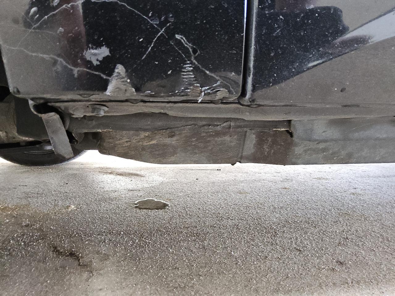 2011 Audi Q5 Premium Plus Black vin: WA1LFAFP4BA096812 Damage: Left Rocker Panel, Dent(S) W/ Paint Dmg, 1 To 2 Inches