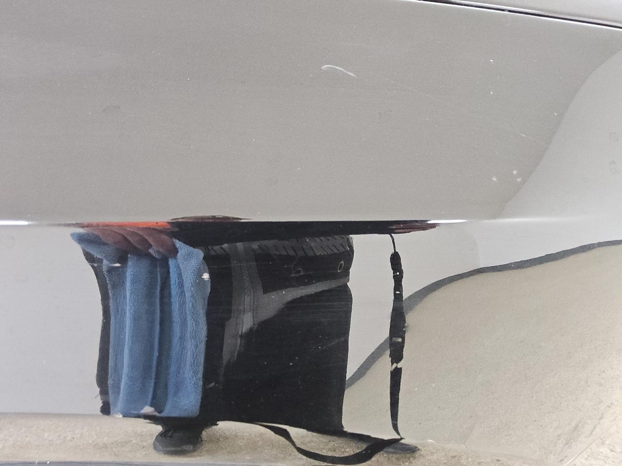 2011 Audi Q5 Premium Plus Black vin: WA1LFAFP4BA096812 Damage: Right Front Fender, Chipped, 2