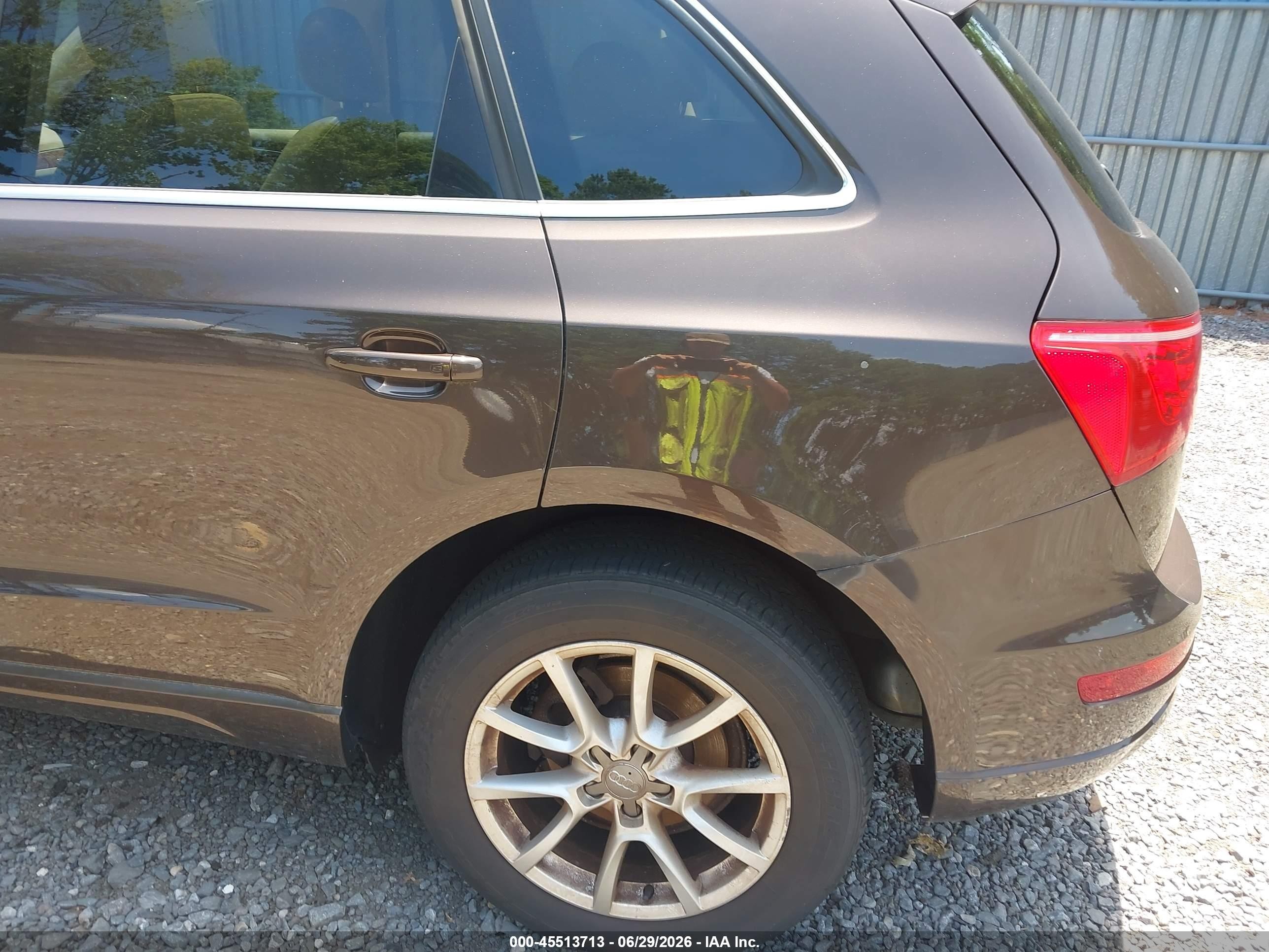 2011 Audi Q5 2.0t Premium Brown vin: WA1LFAFP4BA114905