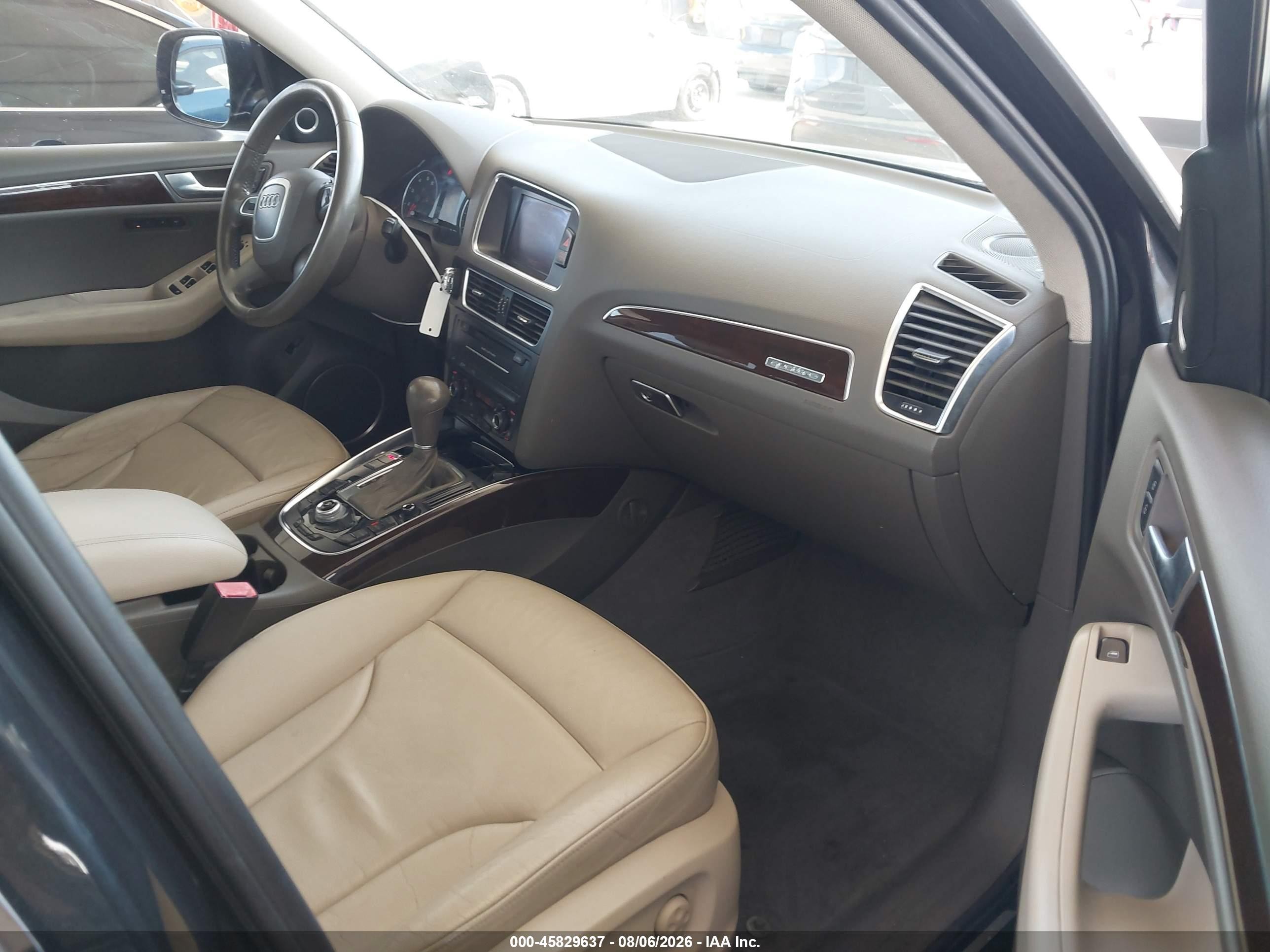 2012 Audi Q5 2.0t Premium Dark Blue vin: WA1LFAFP4CA018788