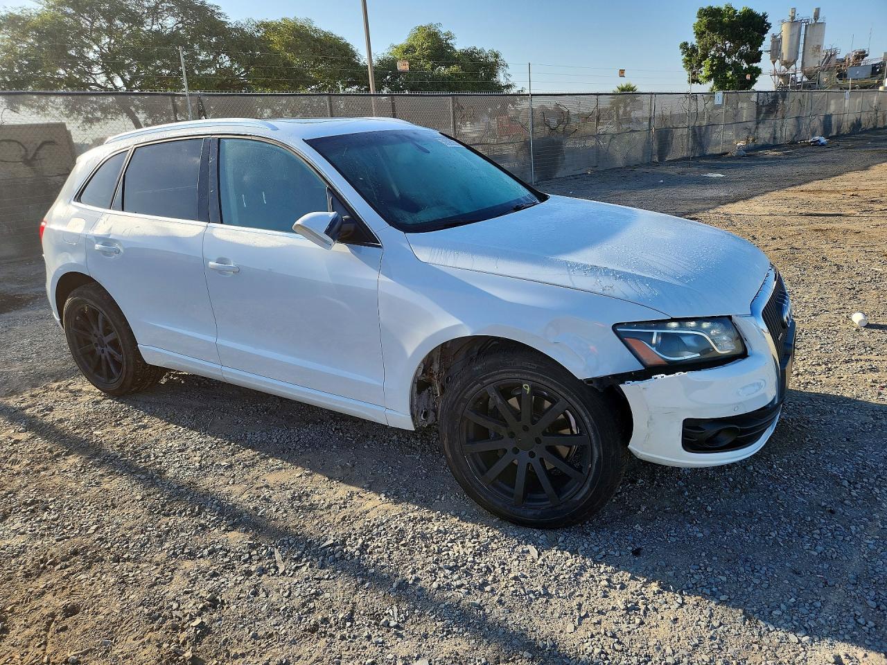 2012 Audi Q5 Premium Plus White vin: WA1LFAFP4CA060765