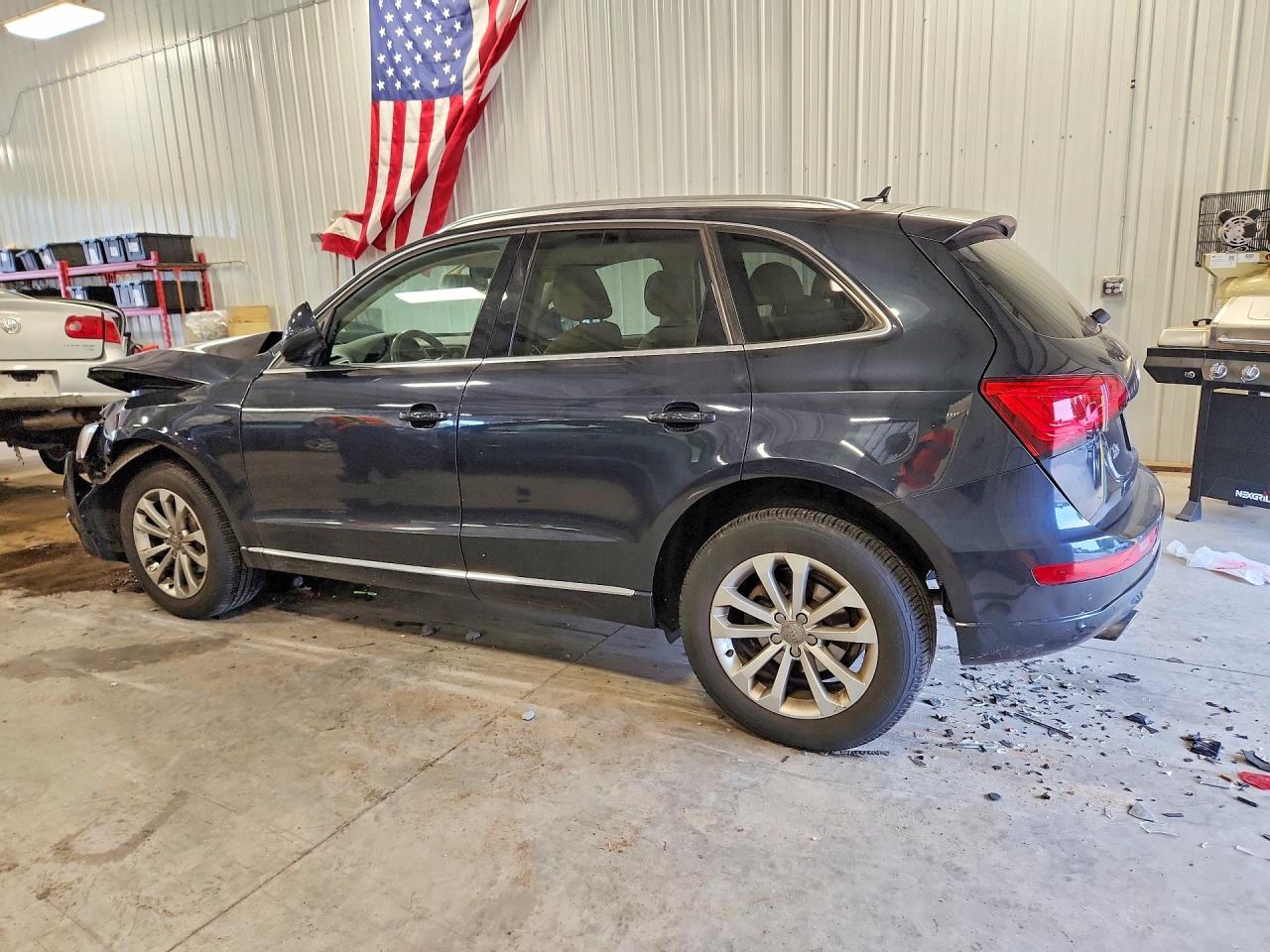 2014 Audi Q5 Premium Plus Blue vin: WA1LFAFP4EA026859