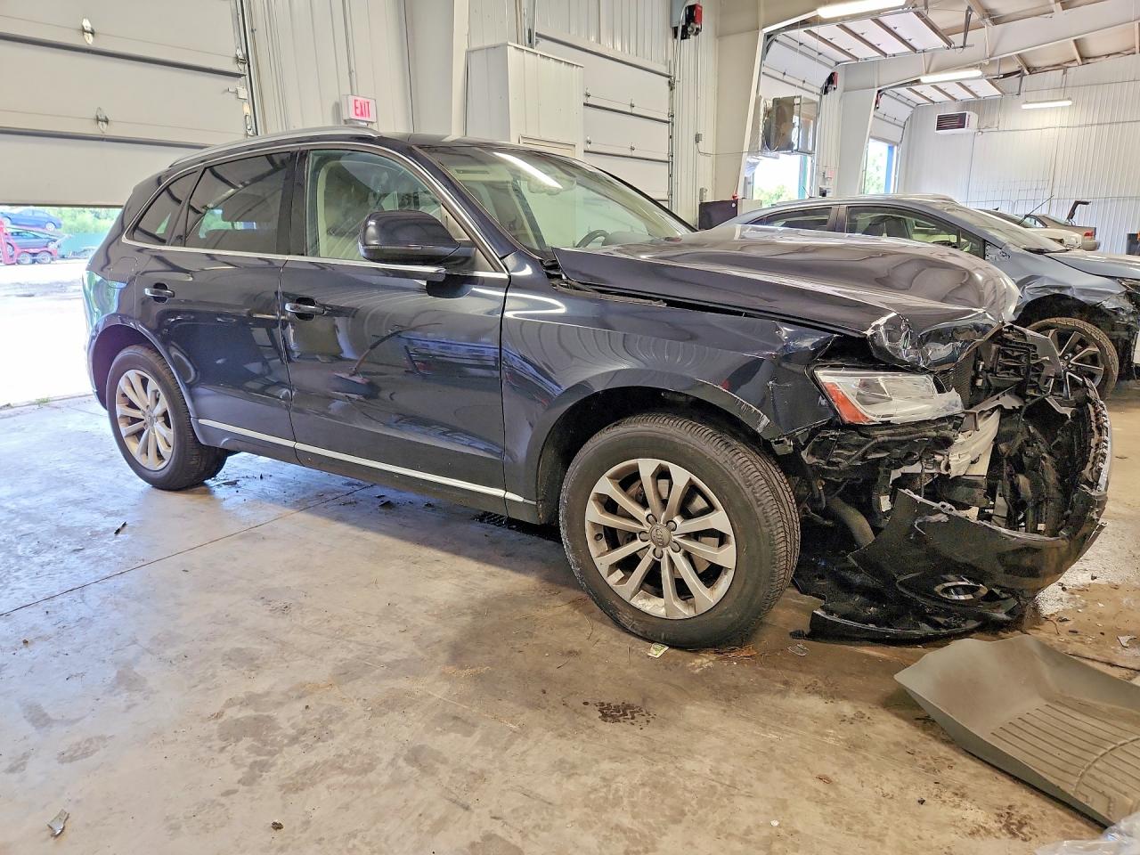 2014 Audi Q5 Premium Plus Blue vin: WA1LFAFP4EA026859
