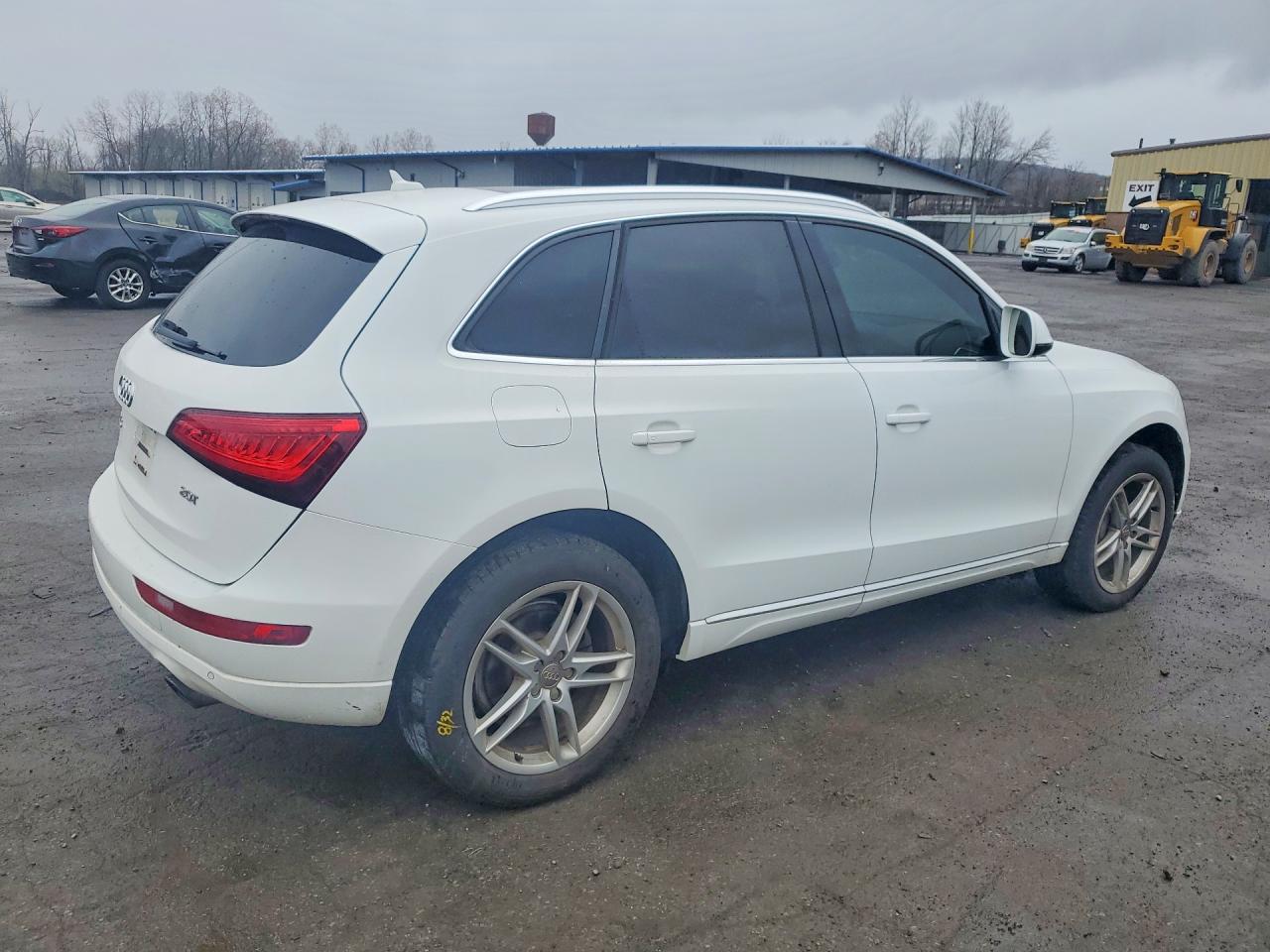 2014 Audi Q5 White vin: WA1LFAFP4EA027090