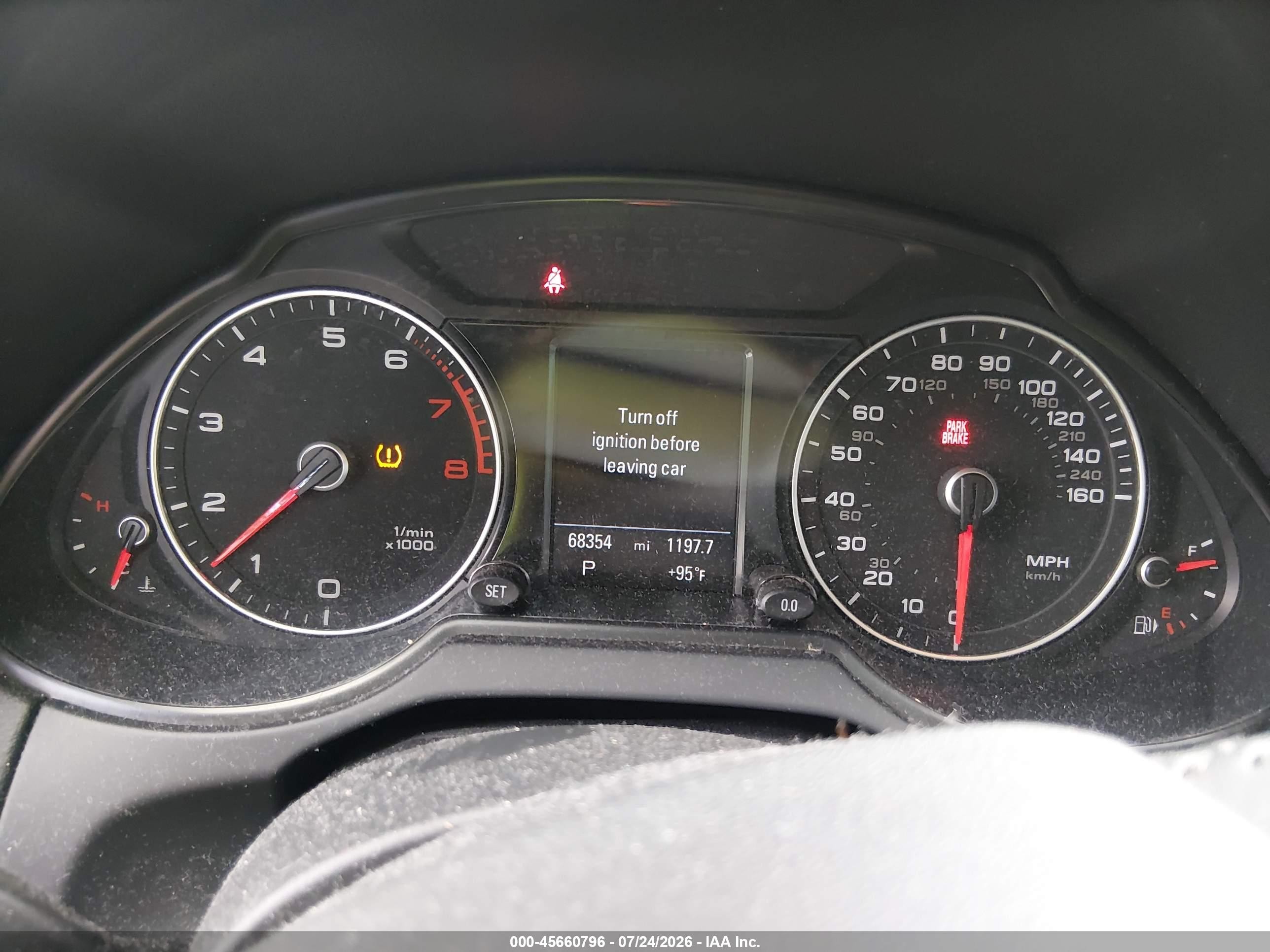 2014 Audi Q5 2.0t Premium Серебряный vin: WA1LFAFP4EA078301