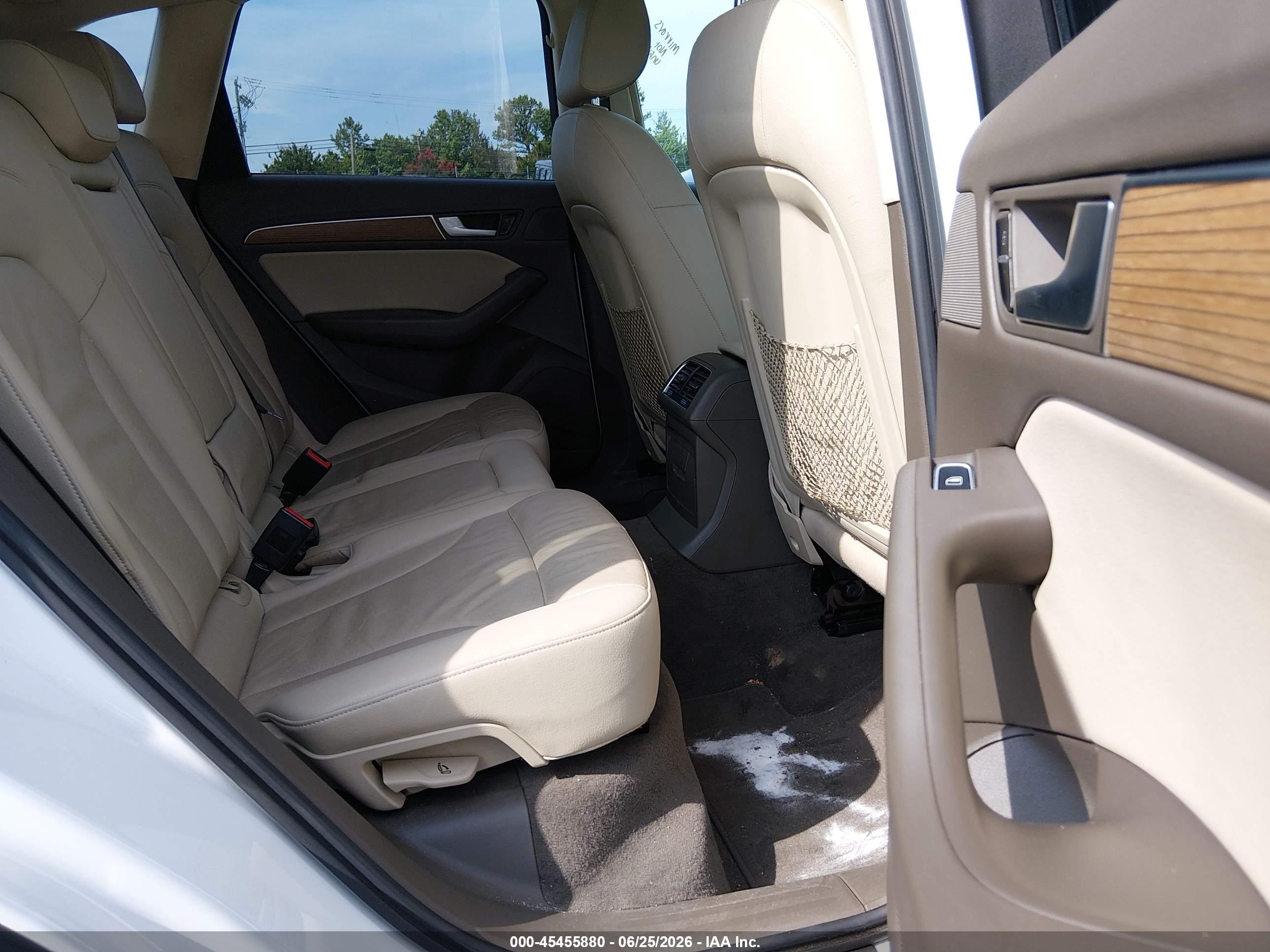 2014 Audi Q5 2.0t Premium White vin: WA1LFAFP4EA088049