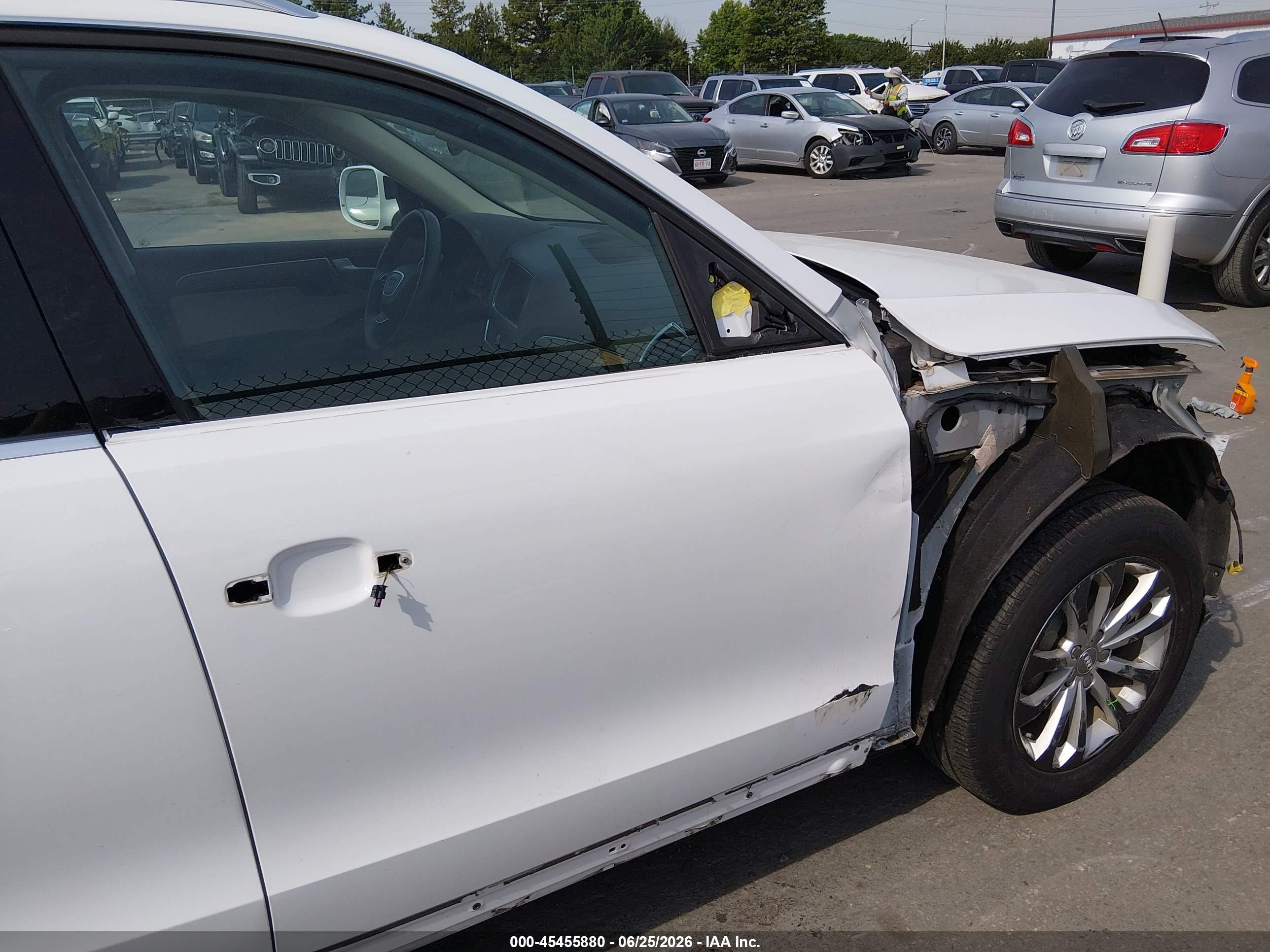 2014 Audi Q5 2.0t Premium White vin: WA1LFAFP4EA088049