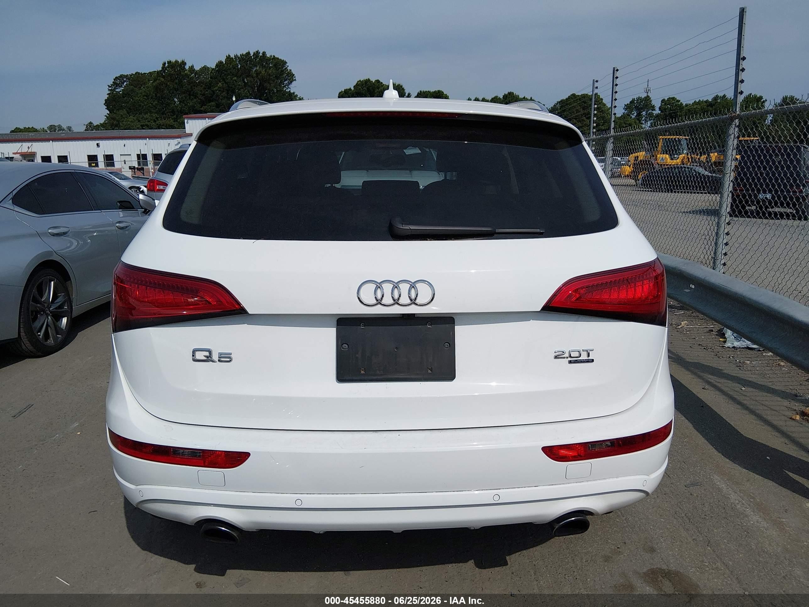 2014 Audi Q5 2.0t Premium White vin: WA1LFAFP4EA088049