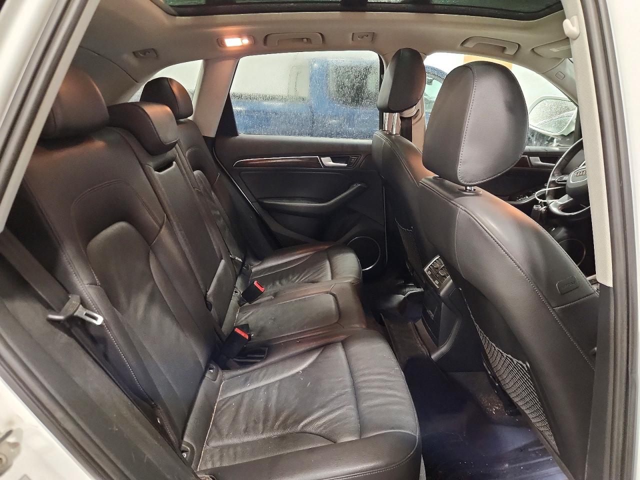 2015 Audi Q5 Premium Plus White vin: WA1LFAFP4FA057692