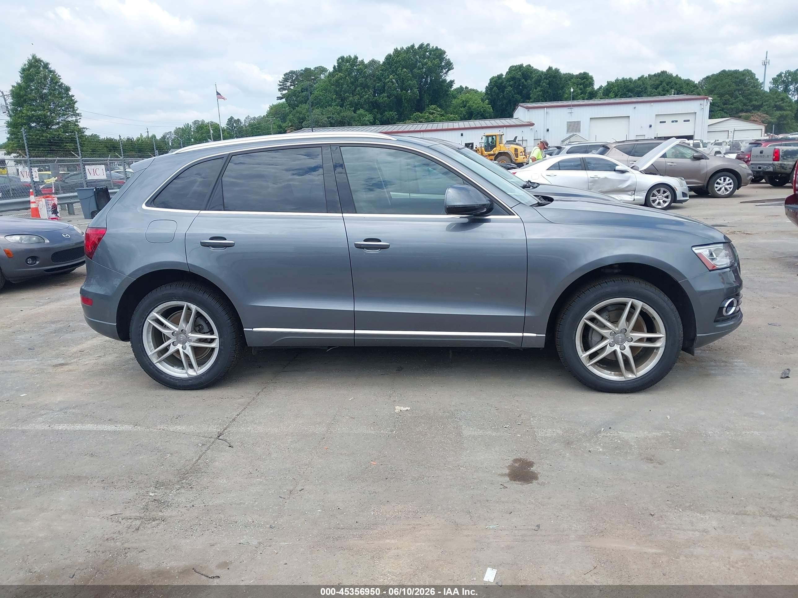 2015 Audi Q5 2.0t Premium Gray vin: WA1LFAFP4FA066067