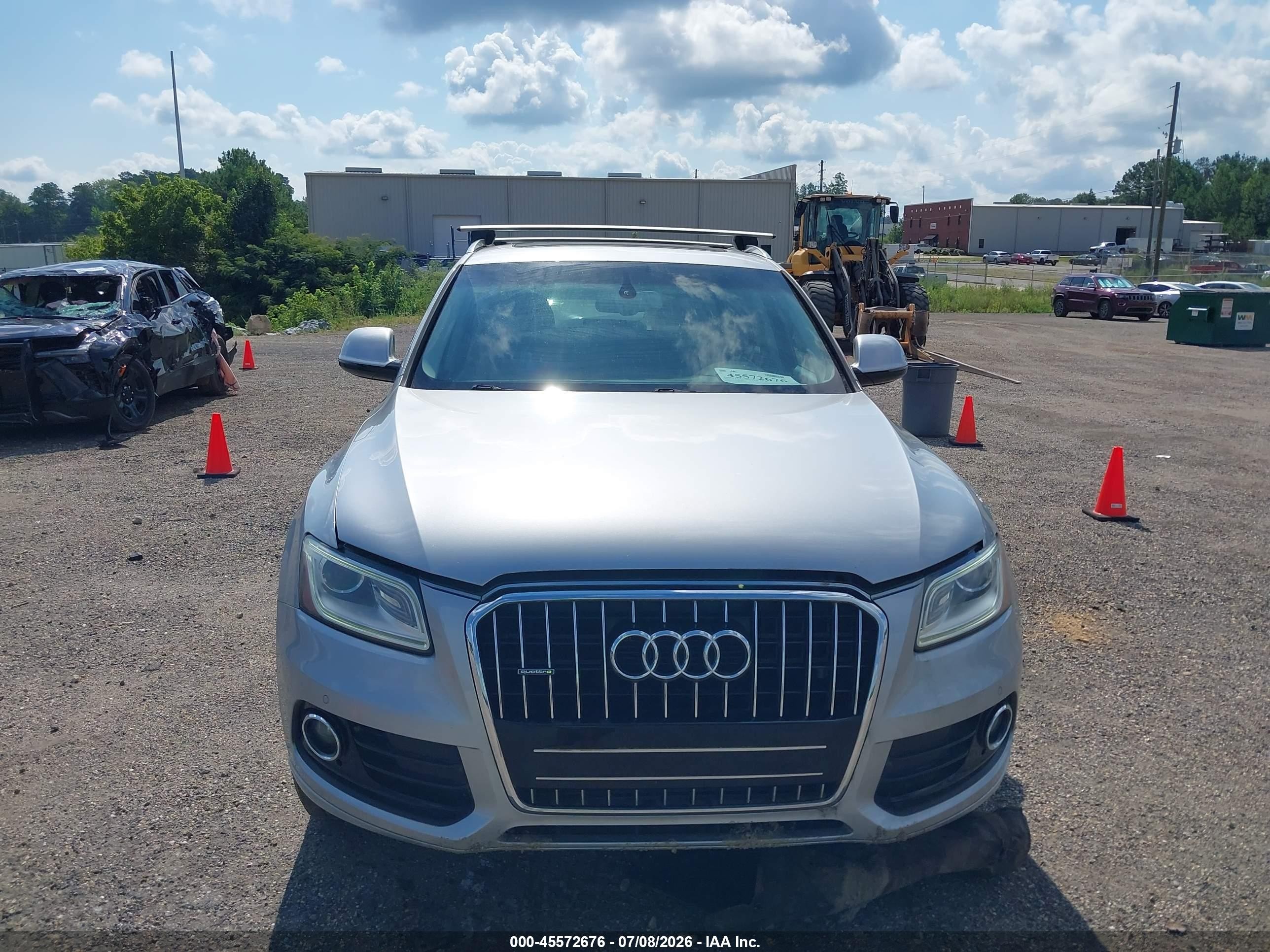 2015 Audi Q5 2.0t Premium Серебряный vin: WA1LFAFP4FA093981