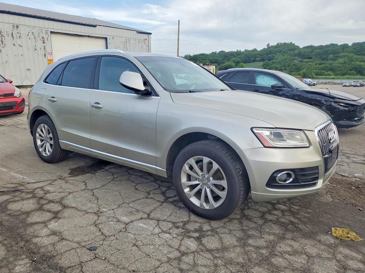2015 Audi Q5 Premium Plus Серебряный vin: WA1LFAFP4FA108818