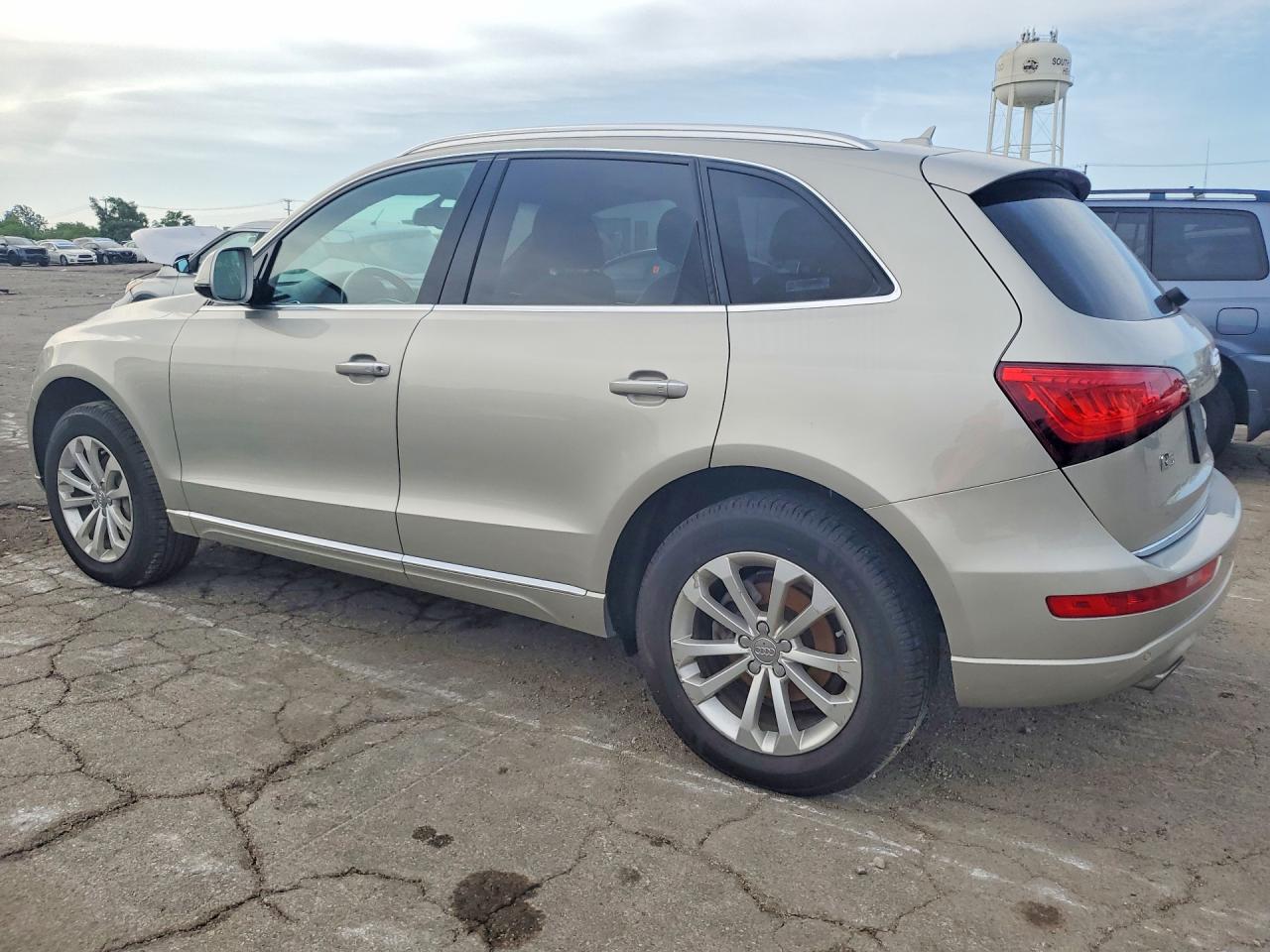 2015 Audi Q5 Premium Plus Серебряный vin: WA1LFAFP4FA108818