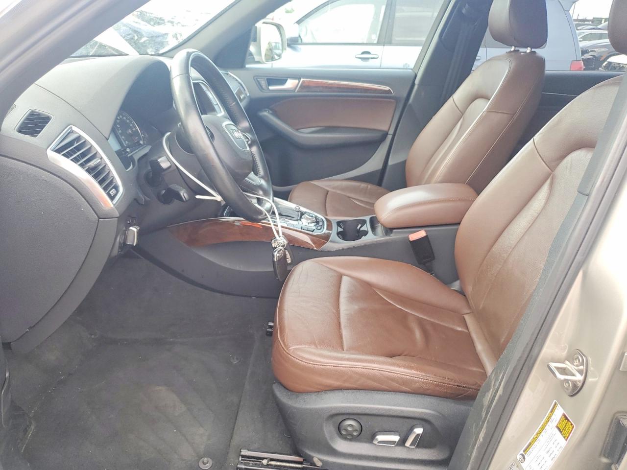 2015 Audi Q5 Premium Plus Серебряный vin: WA1LFAFP4FA108818